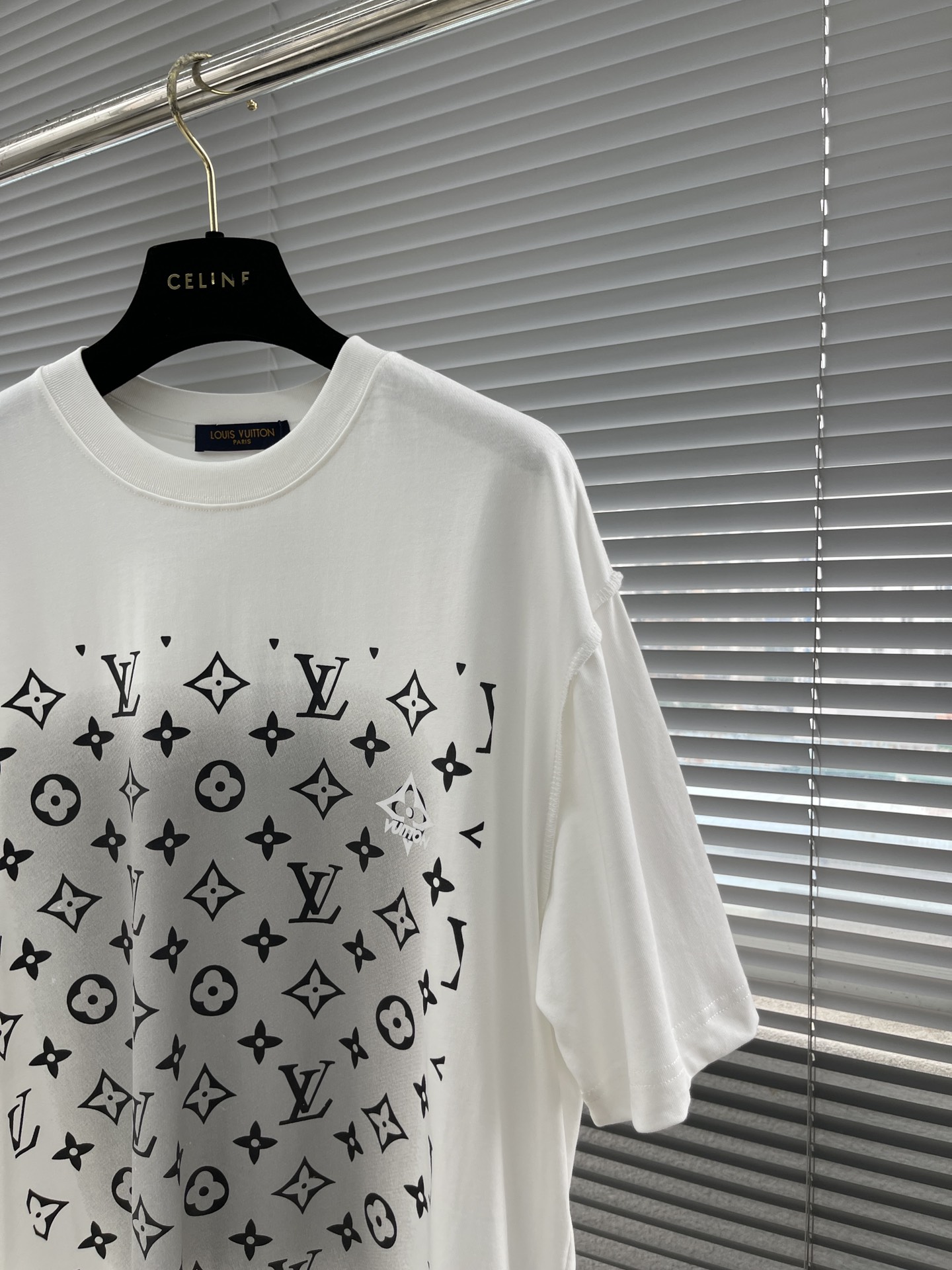 LV T-Shirt