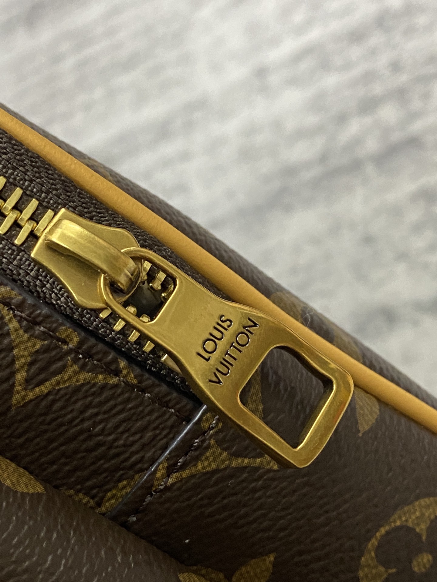 LV BOSPHORE