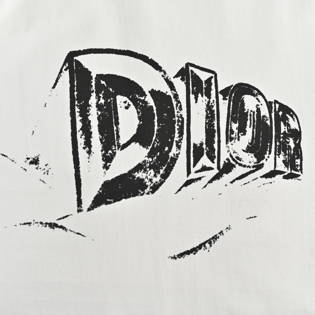 DIOR T-SHIRT