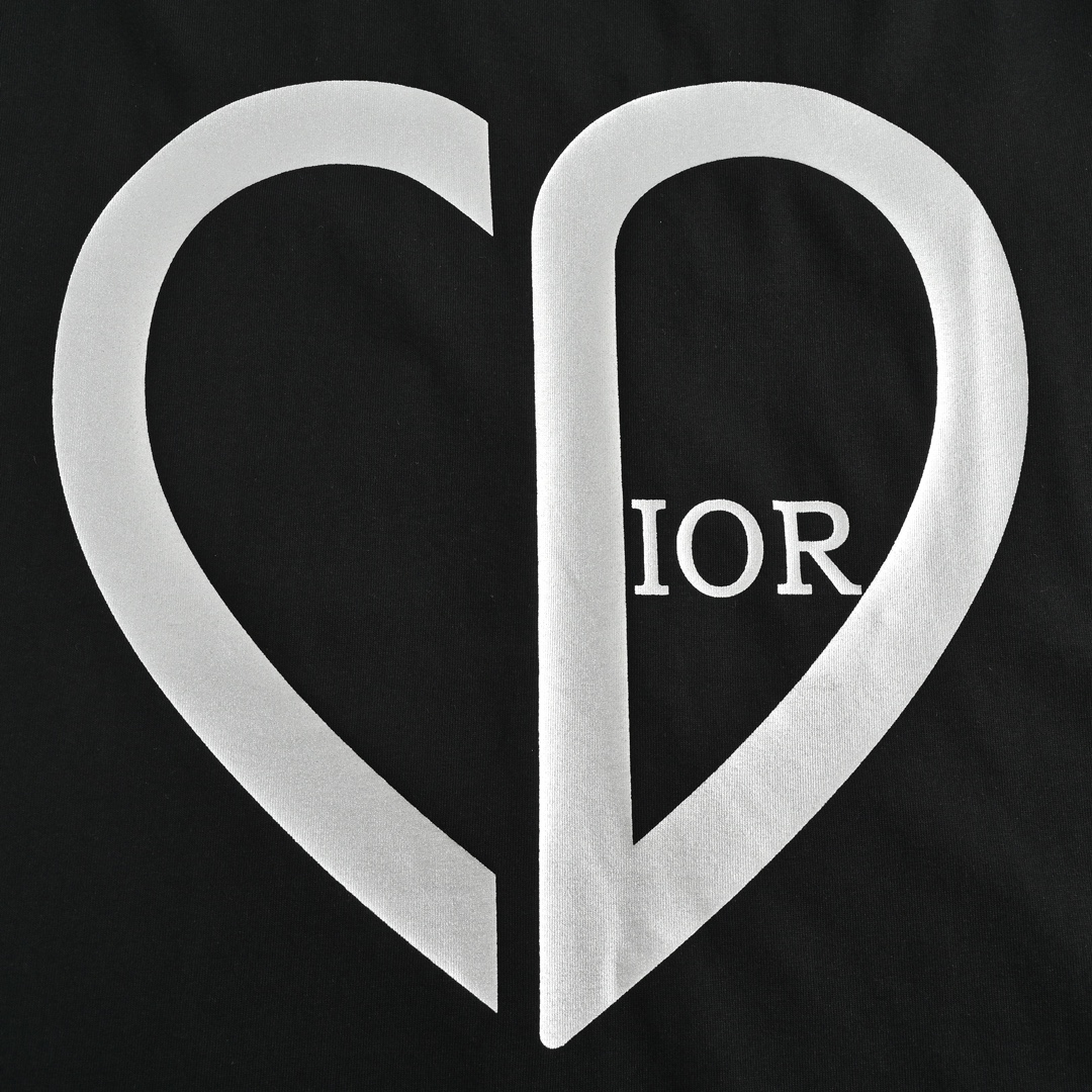 DIOR T-SHIRT