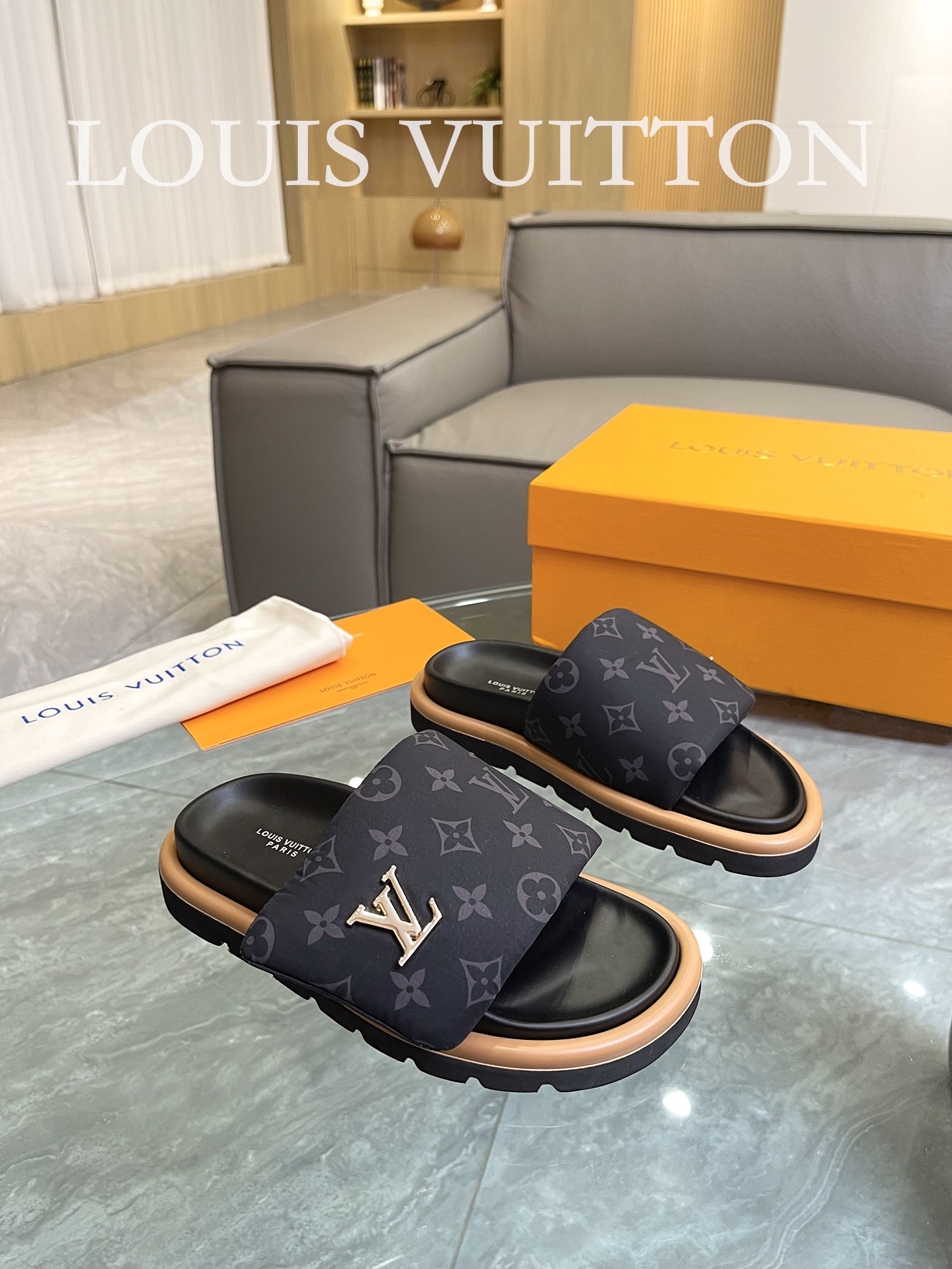 LOUIS VUITTON SLIPPERS