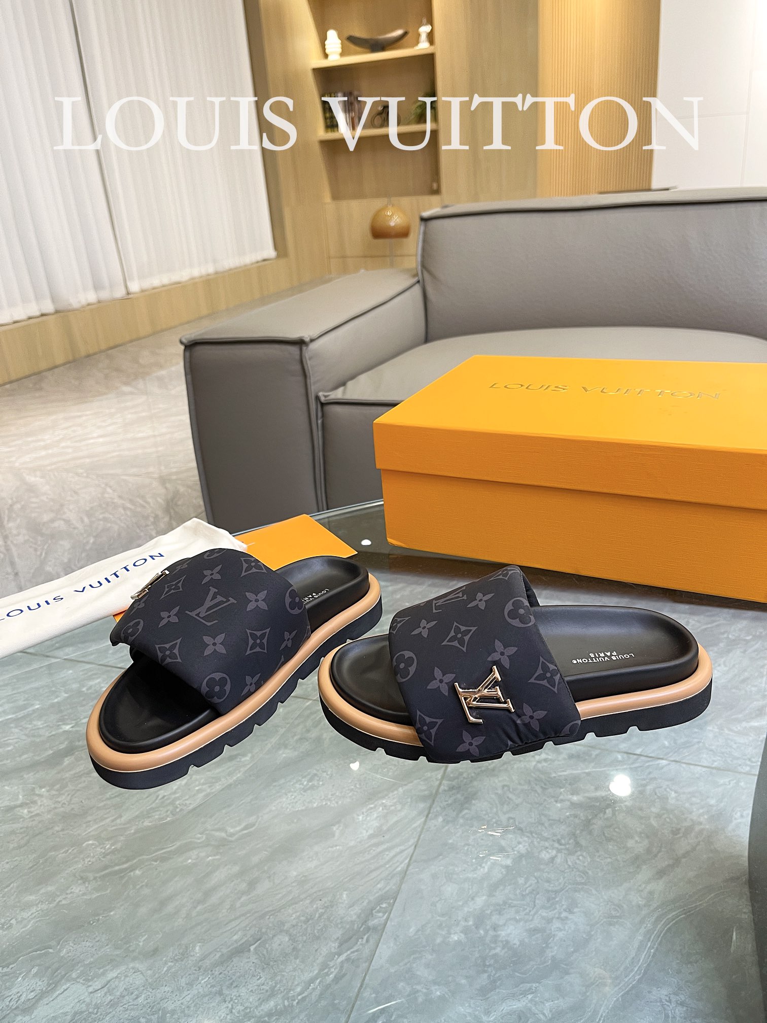 LOUIS VUITTON SLIPPERS