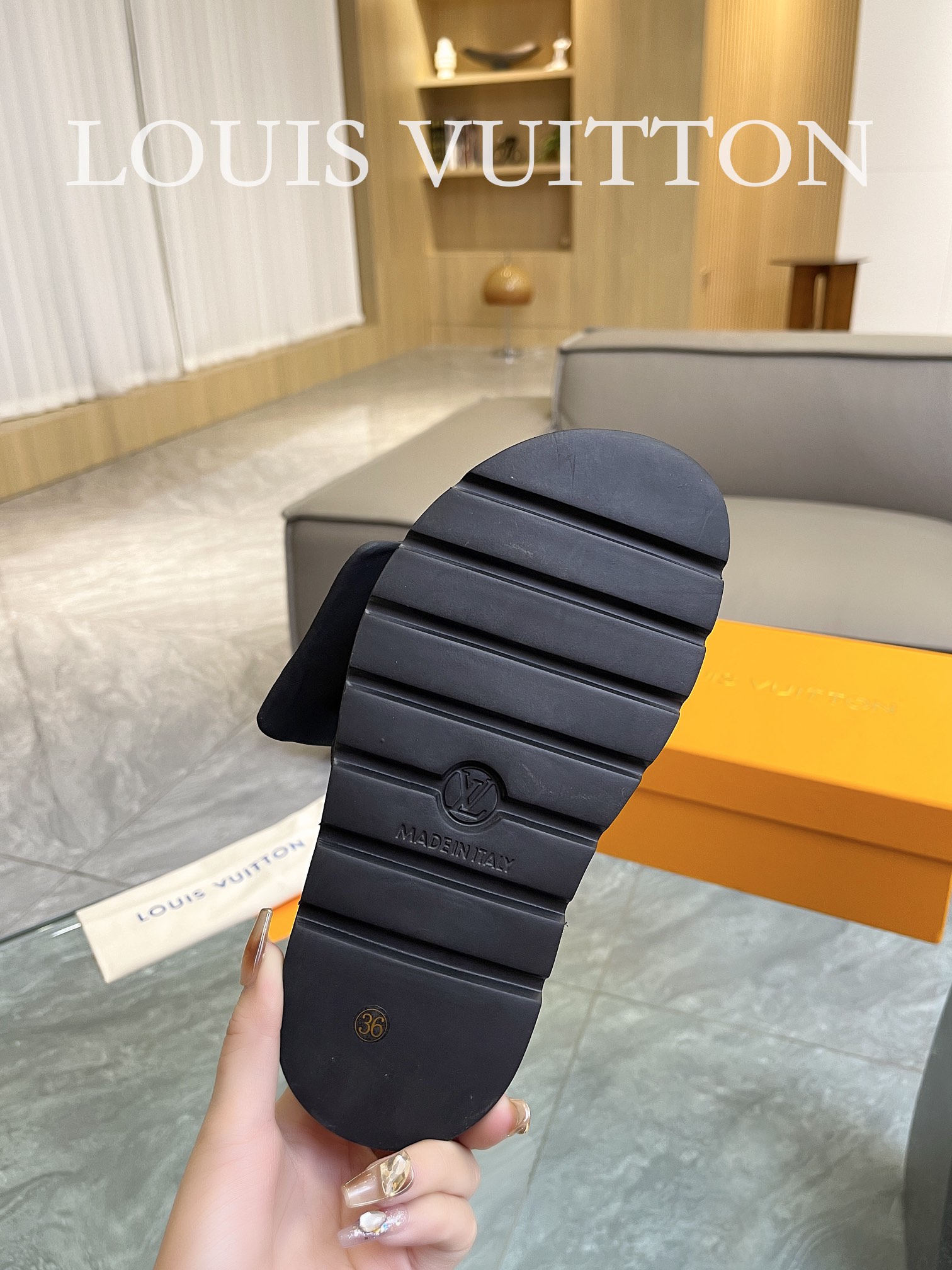 LOUIS VUITTON SLIPPERS