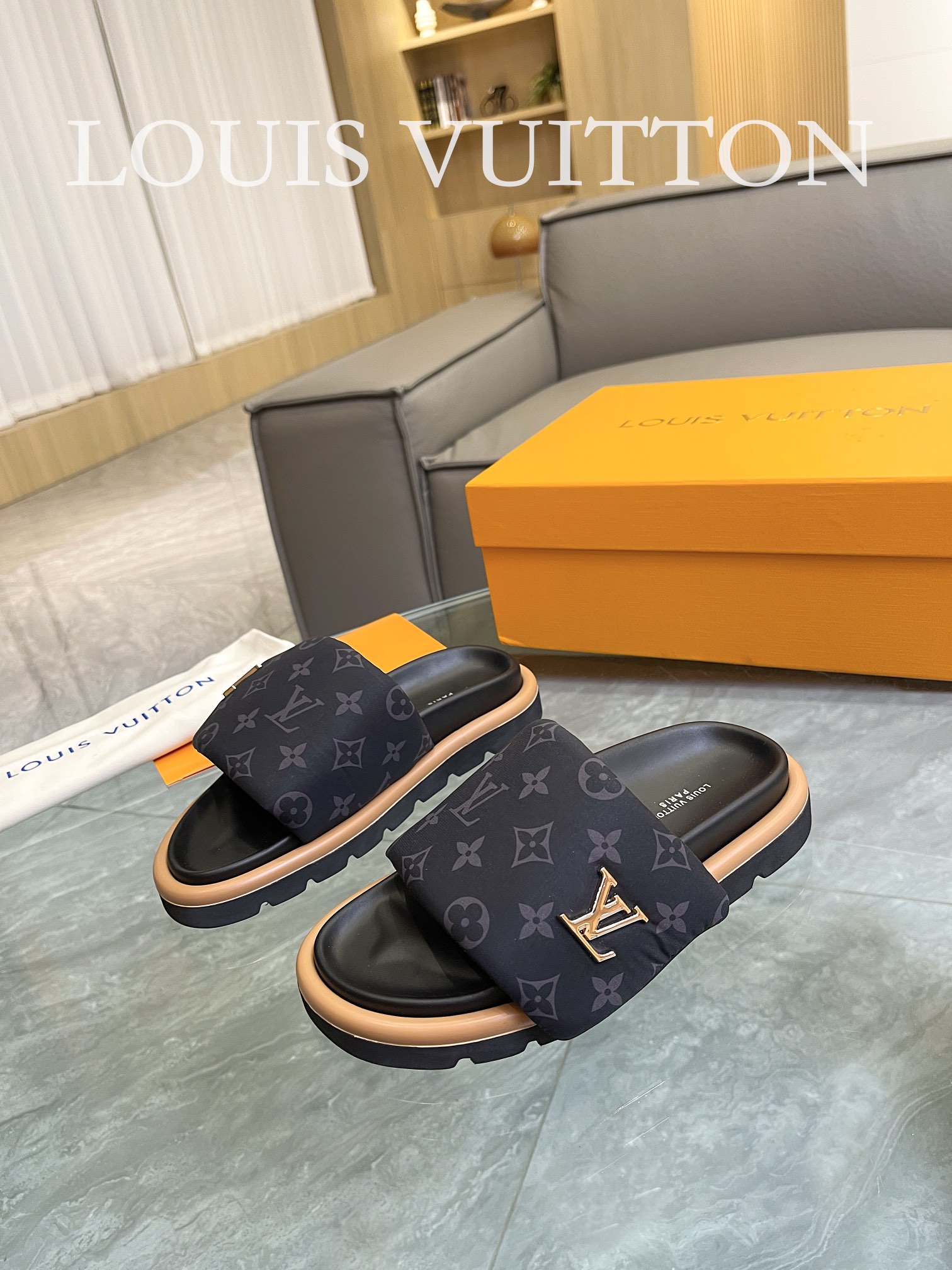 LOUIS VUITTON SLIPPERS