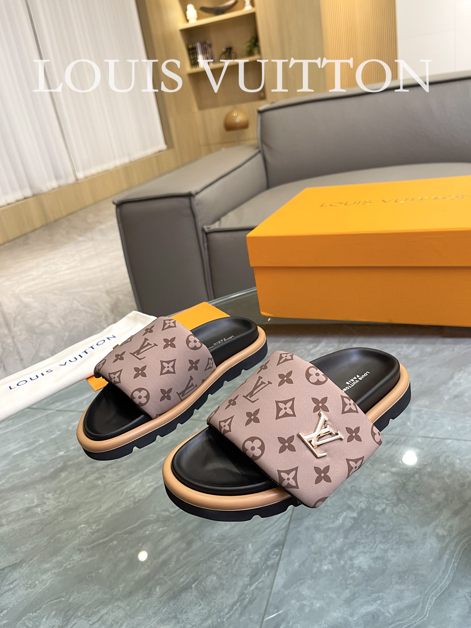 LOUIS VUITTON SLIPPERS