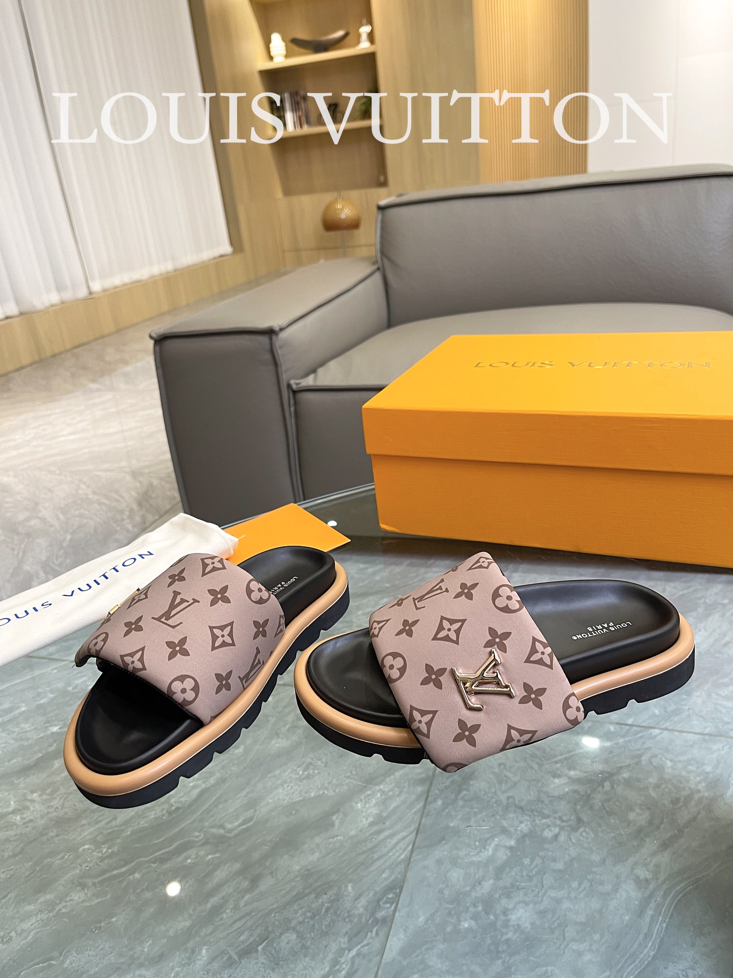 LOUIS VUITTON SLIPPERS