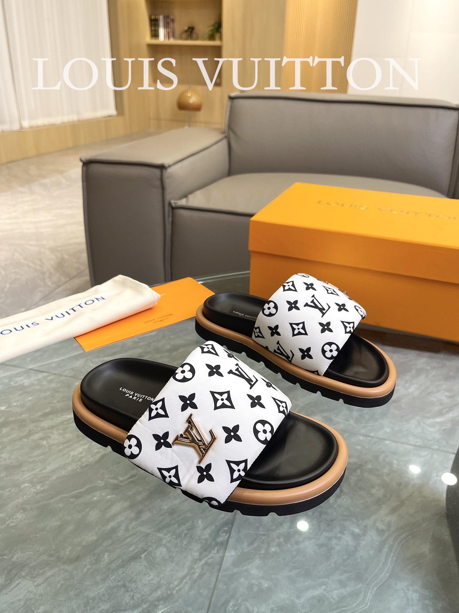 LOUIS VUITTON SLIPPERS