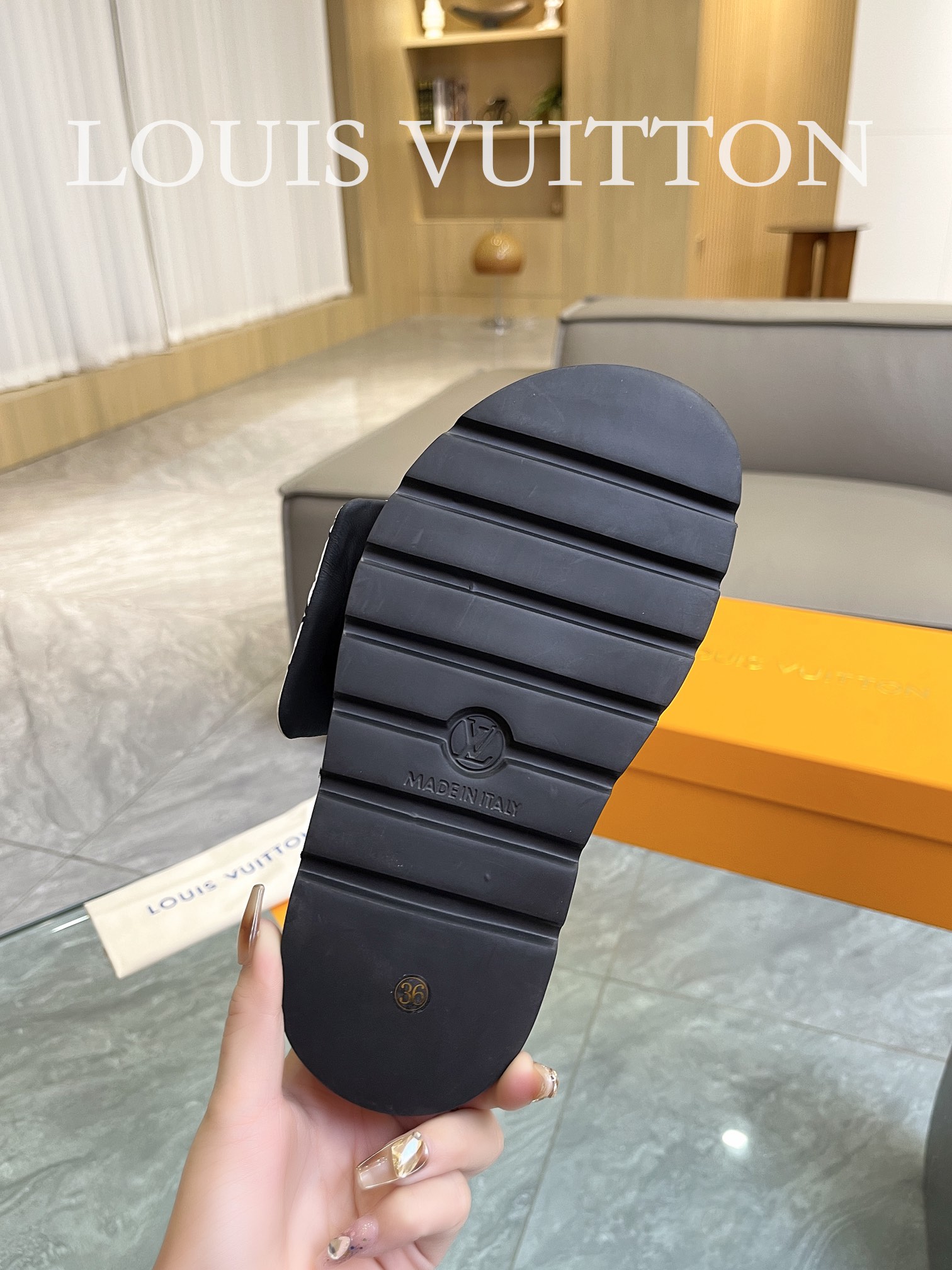 LOUIS VUITTON SLIPPERS