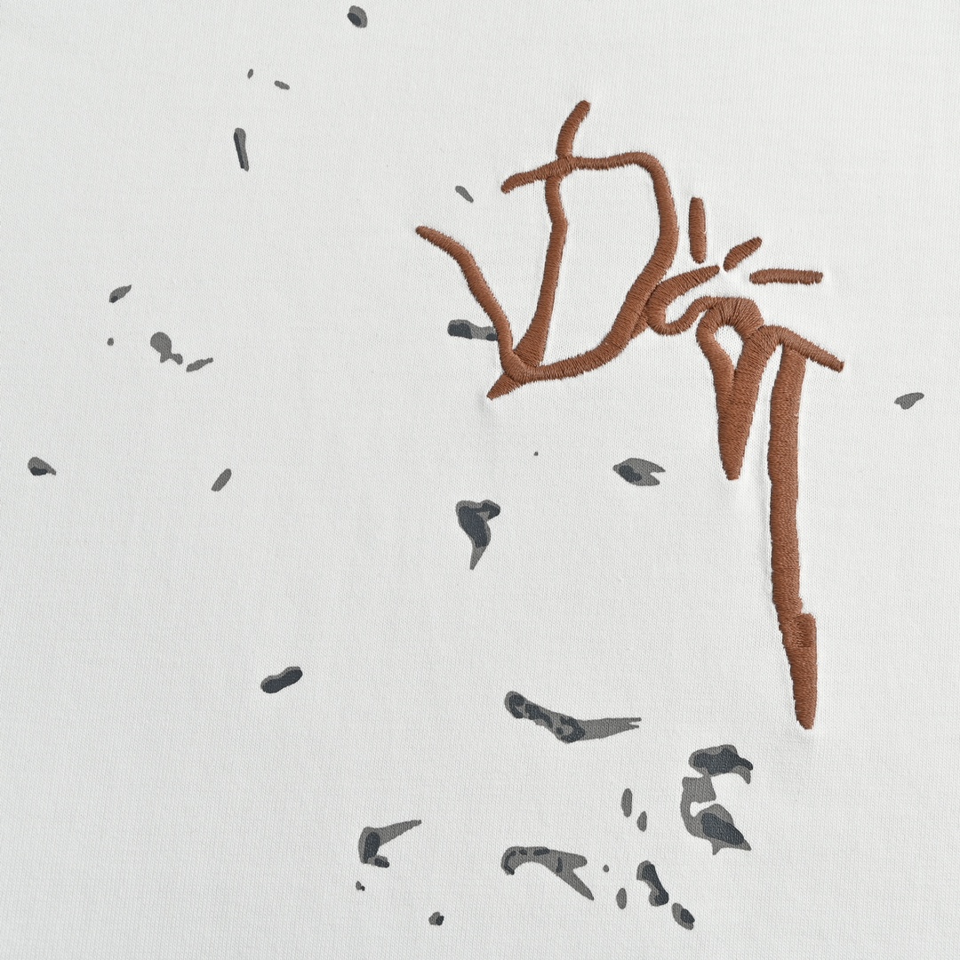 DIOR T-SHIRT