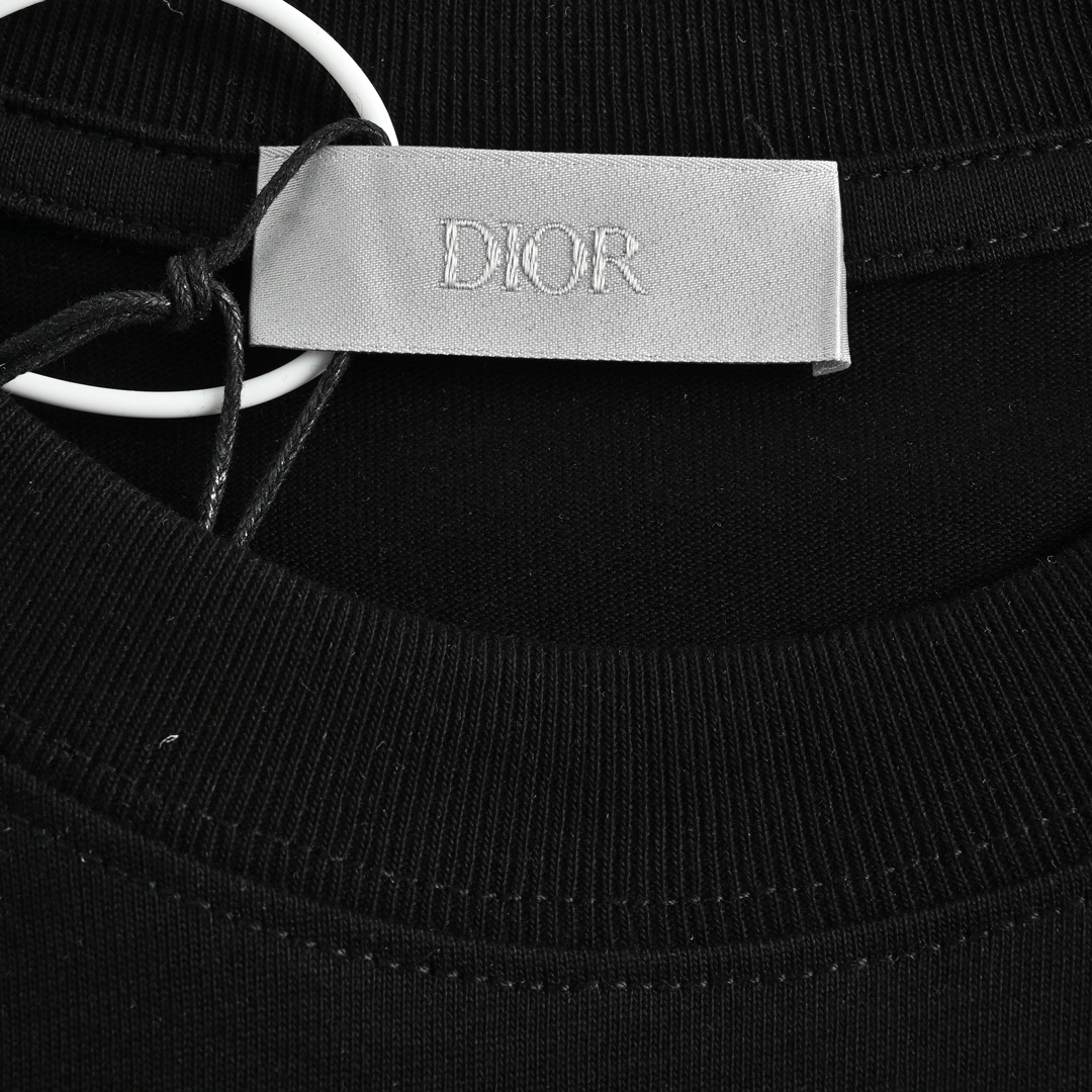 DIOR T-SHIRT