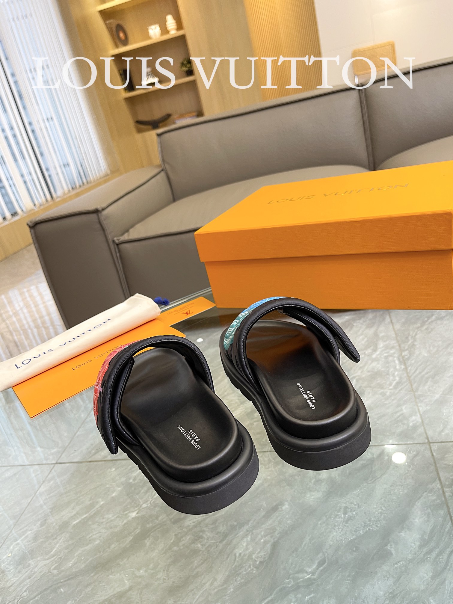 LOUIS VUITTON SLIPPERS