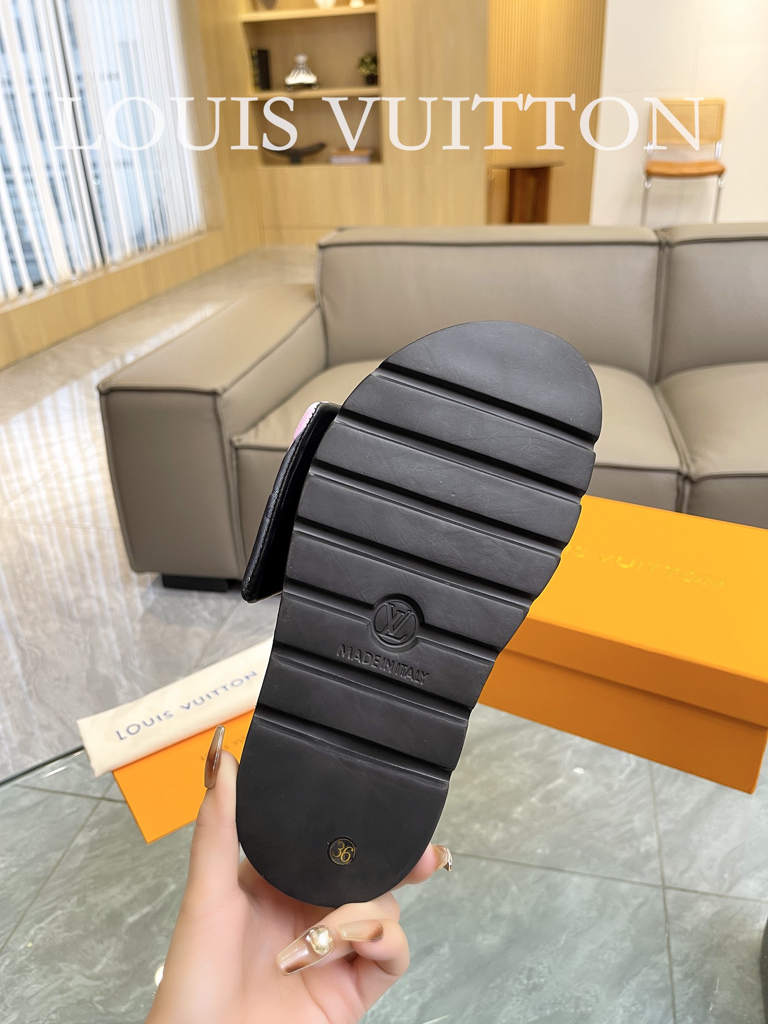 LOUIS VUITTON SLIPPERS