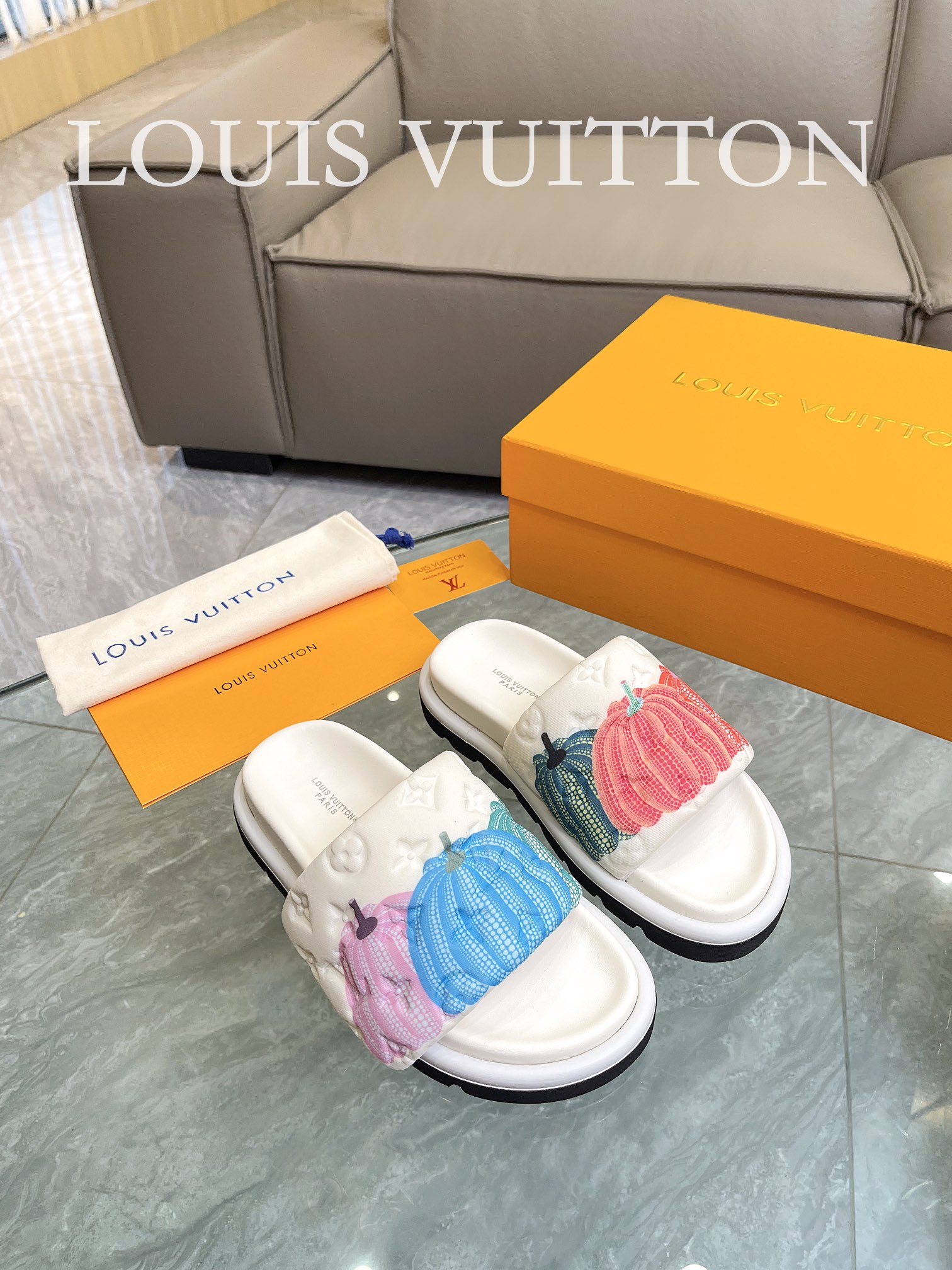 LOUIS VUITTON SLIPPERS