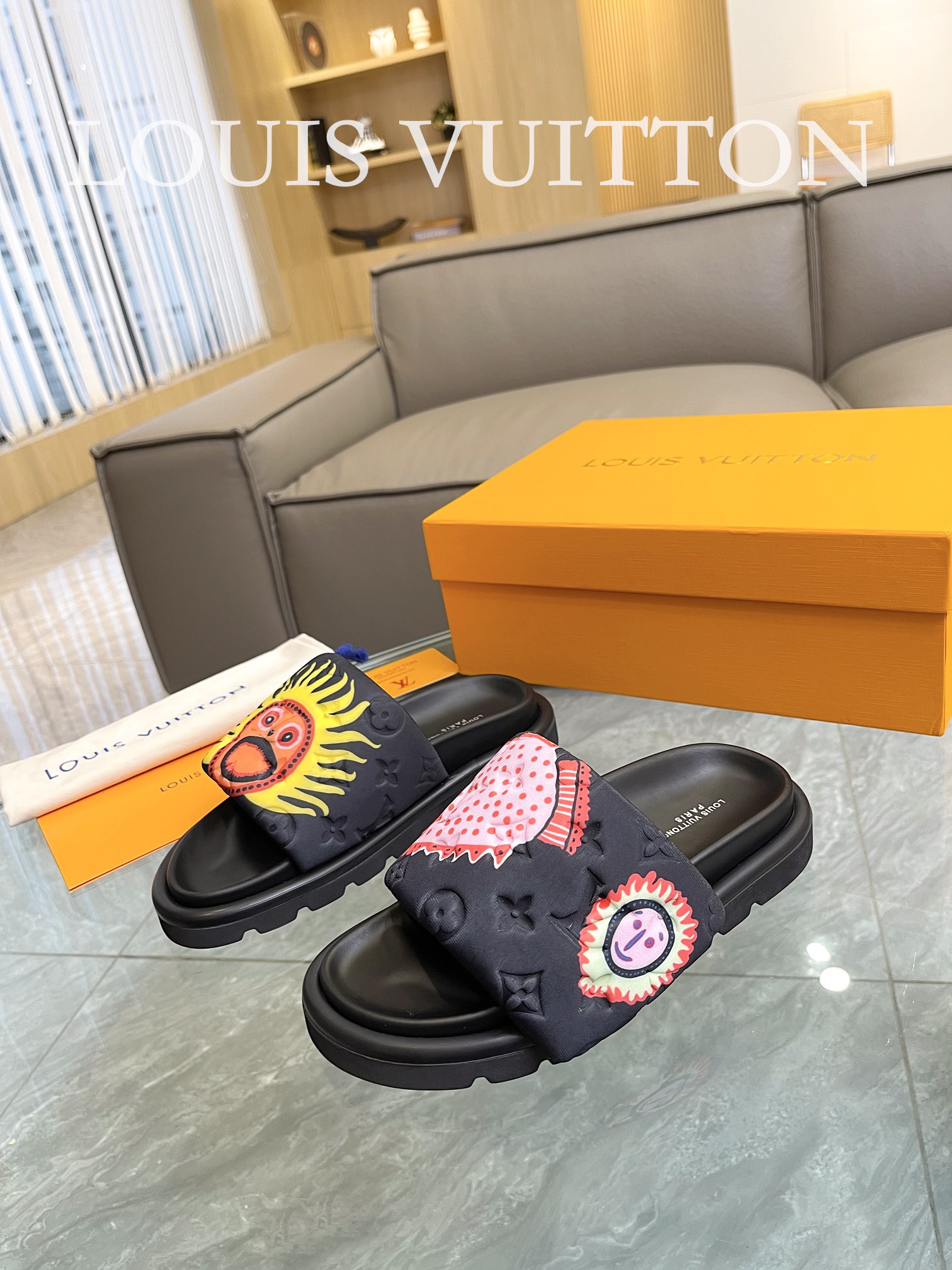LOUIS VUITTON SLIPPERS