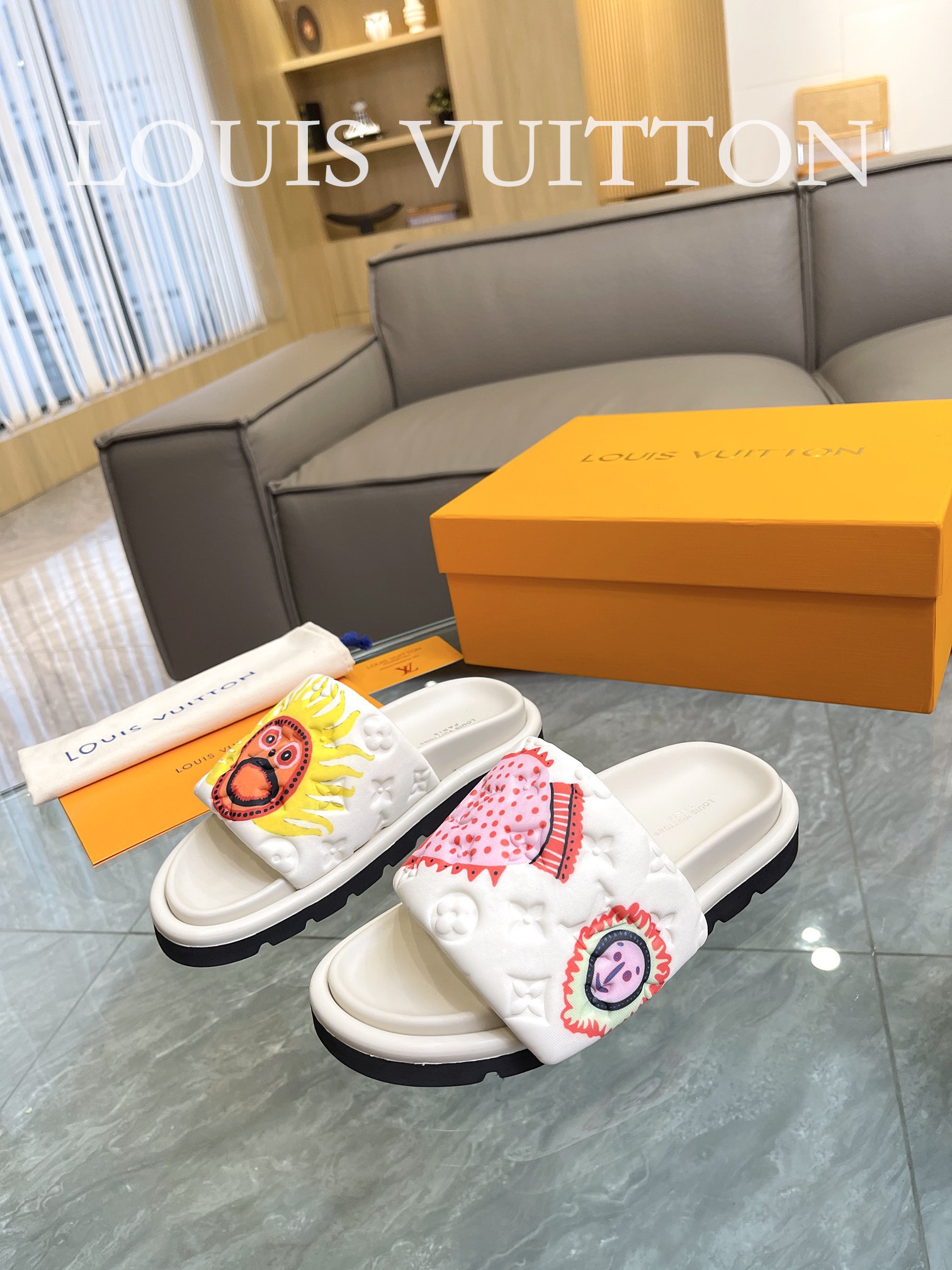 LOUIS VUITTON SLIPPERS
