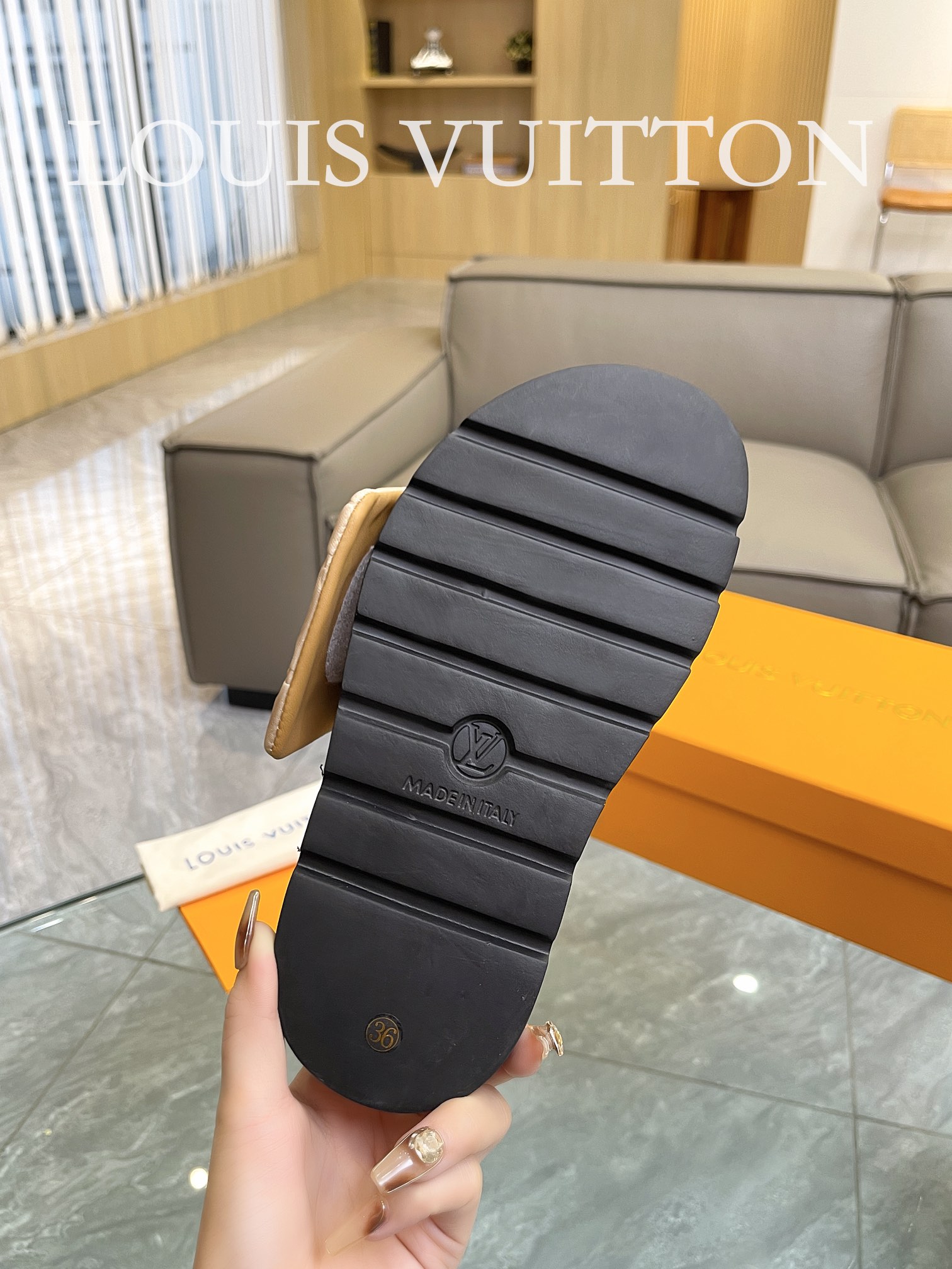LOUIS VUITTON SLIPPERS