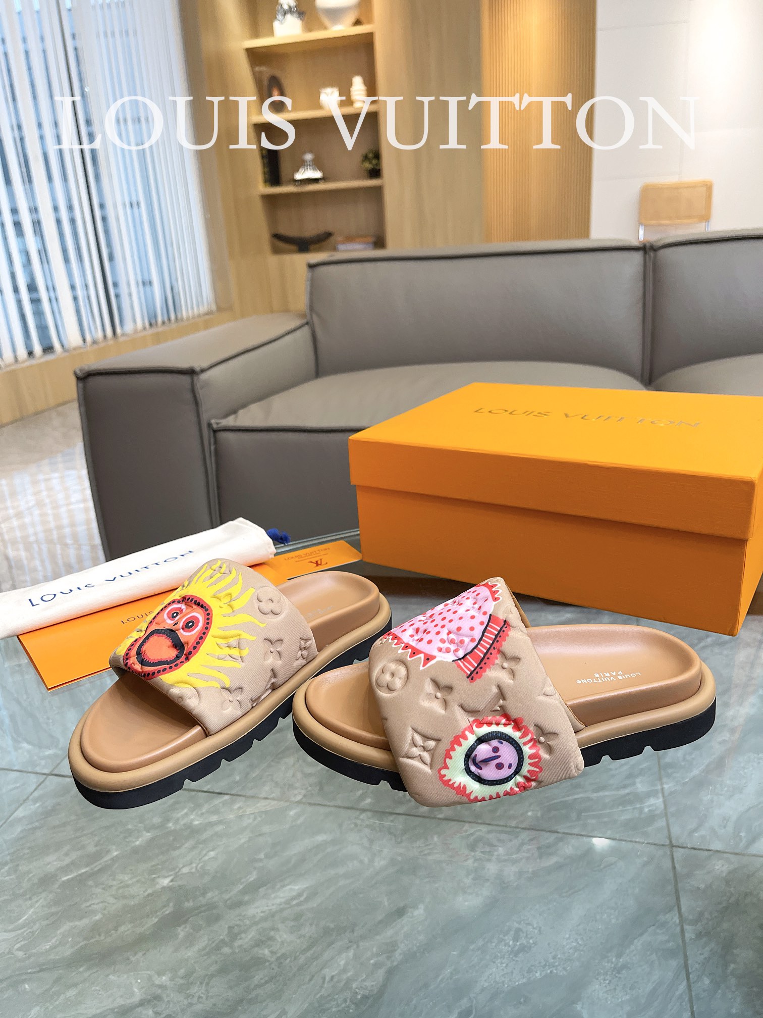 LOUIS VUITTON SLIPPERS