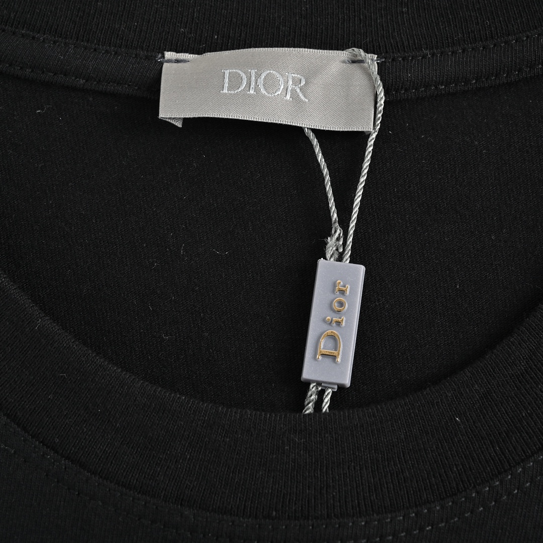 DIOR T-SHIRT