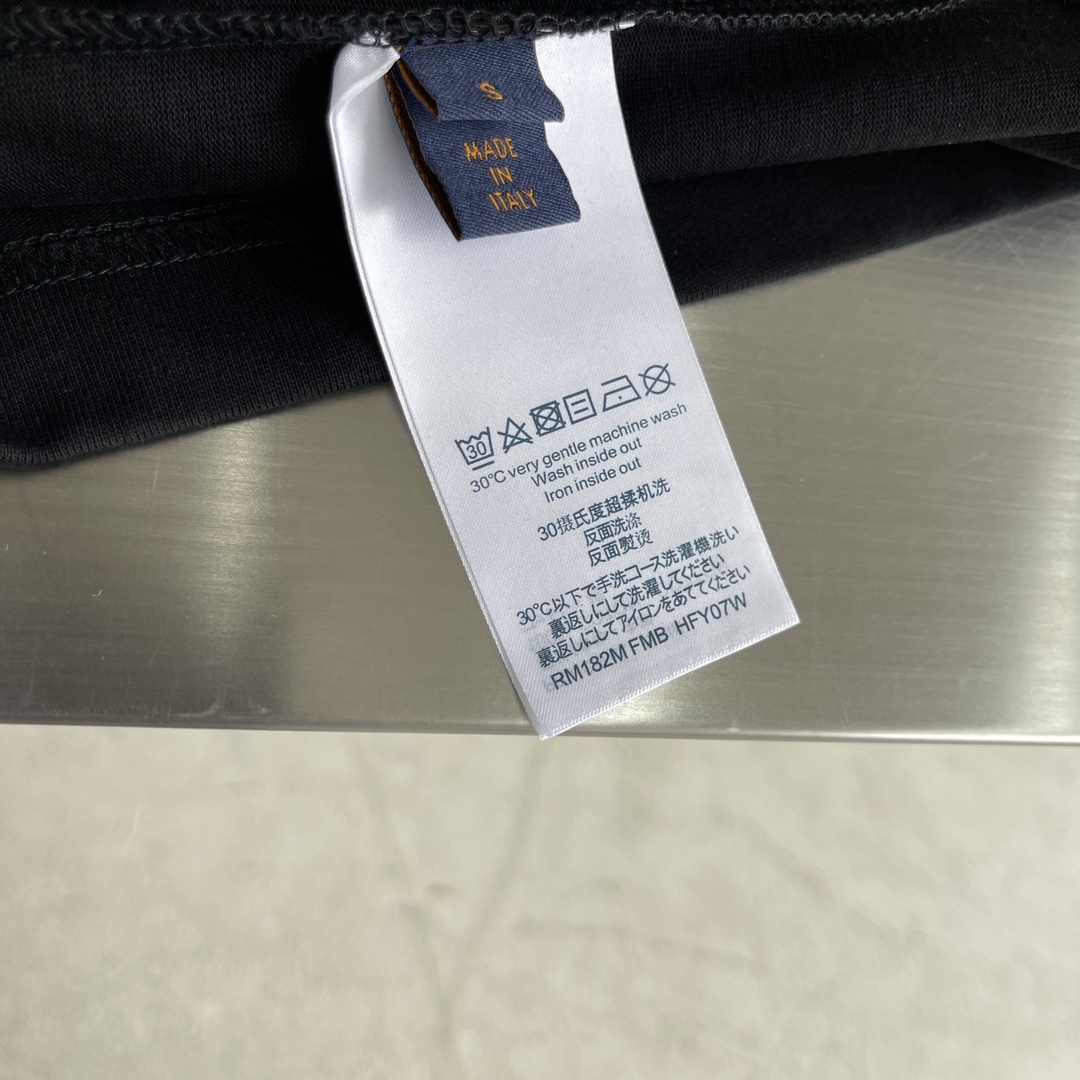 LV T-Shirt
