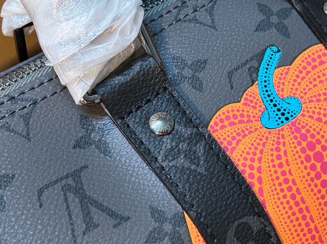 LV x YK Keepall 25