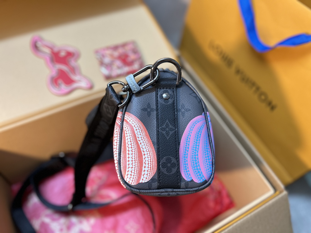LV x YK Keepall 25