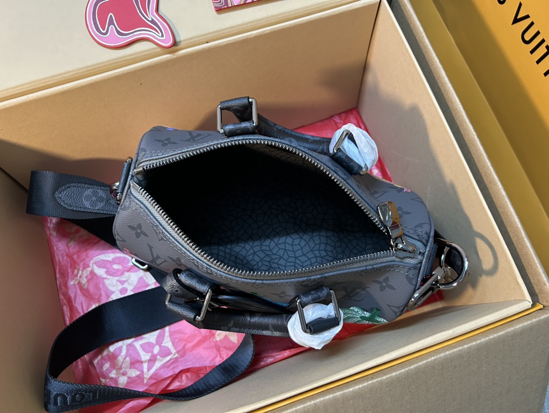 LV x YK Keepall 25