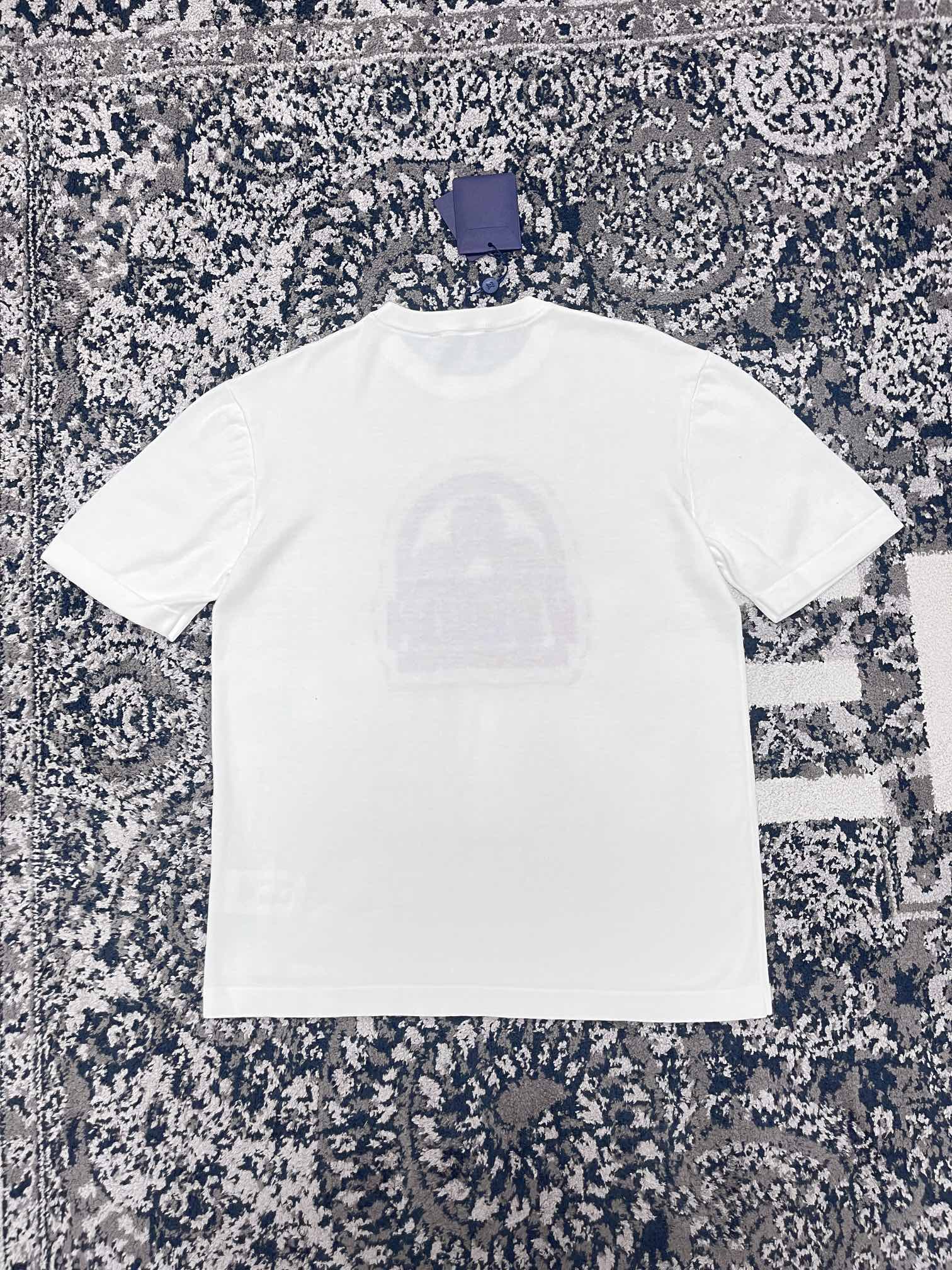 LV T-Shirt