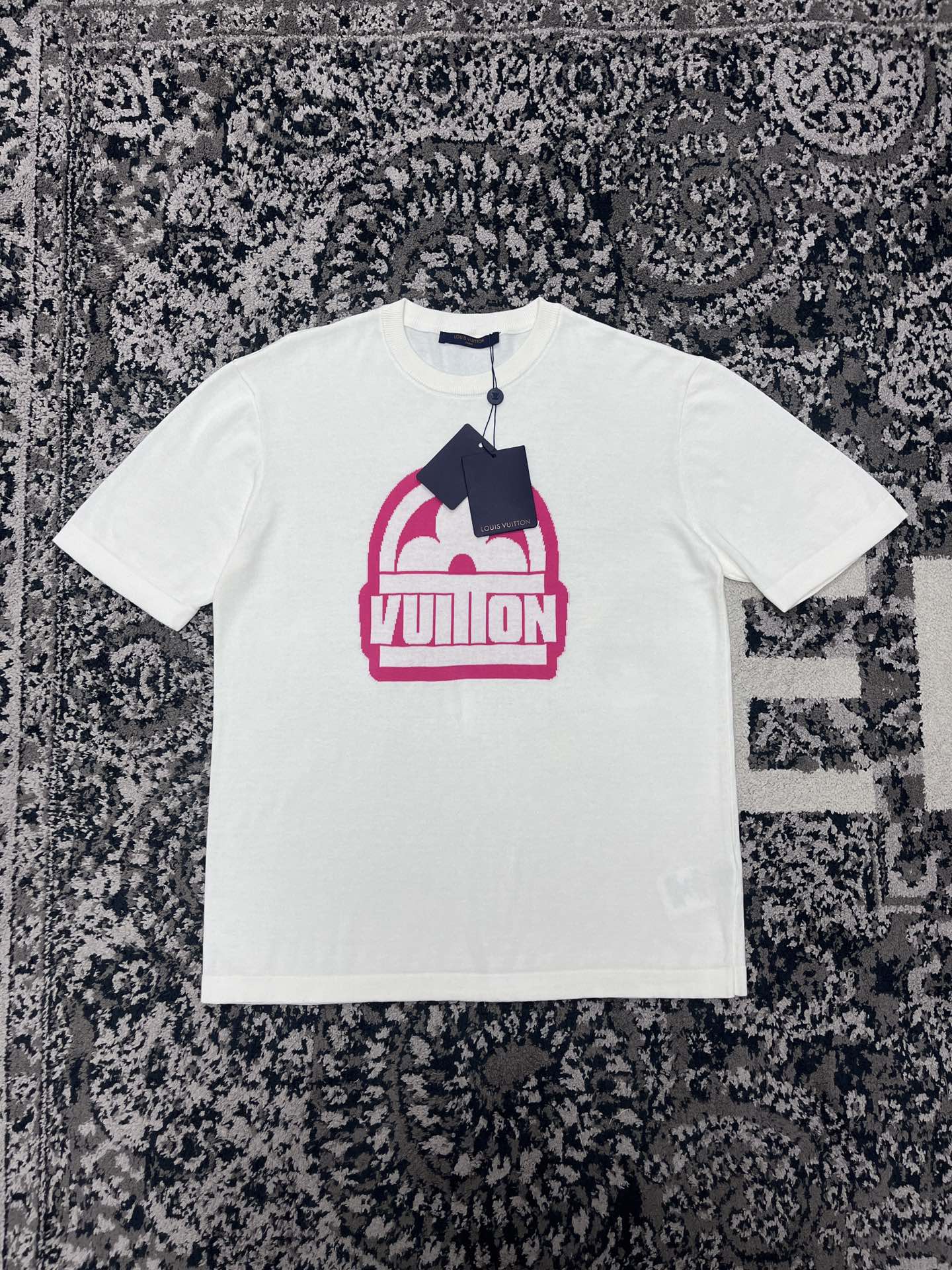 LV T-Shirt