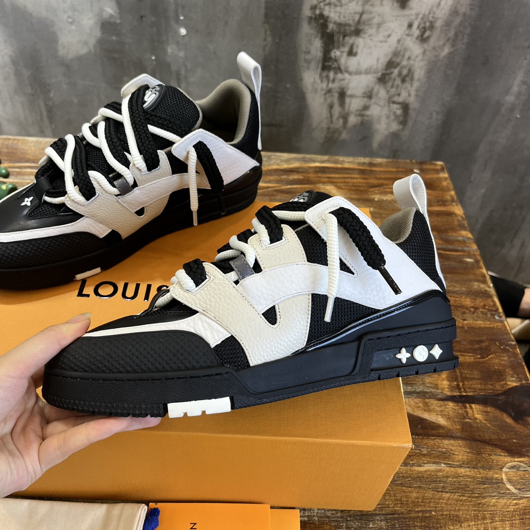 LOUIS VUITTON TRAINERS