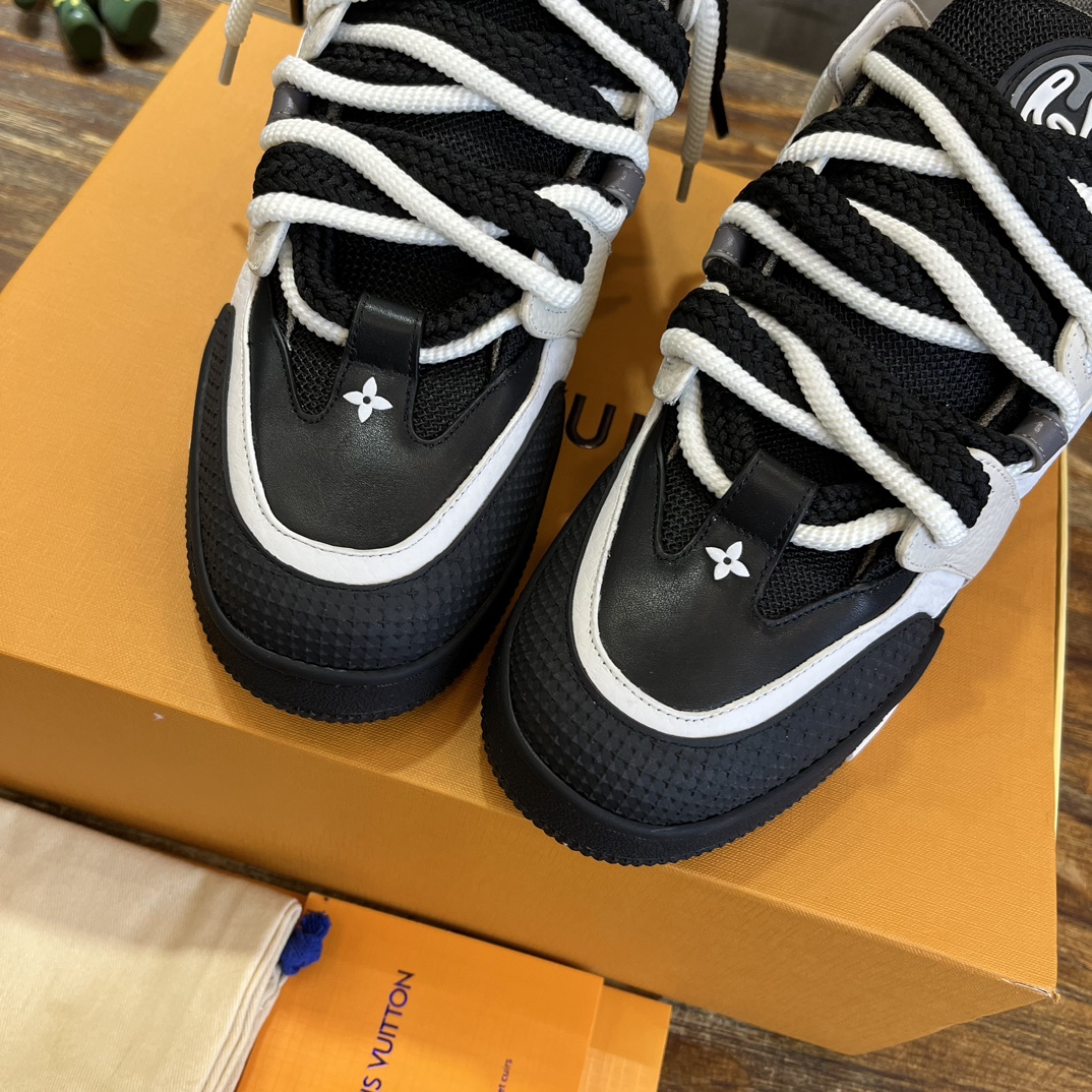 LOUIS VUITTON TRAINERS