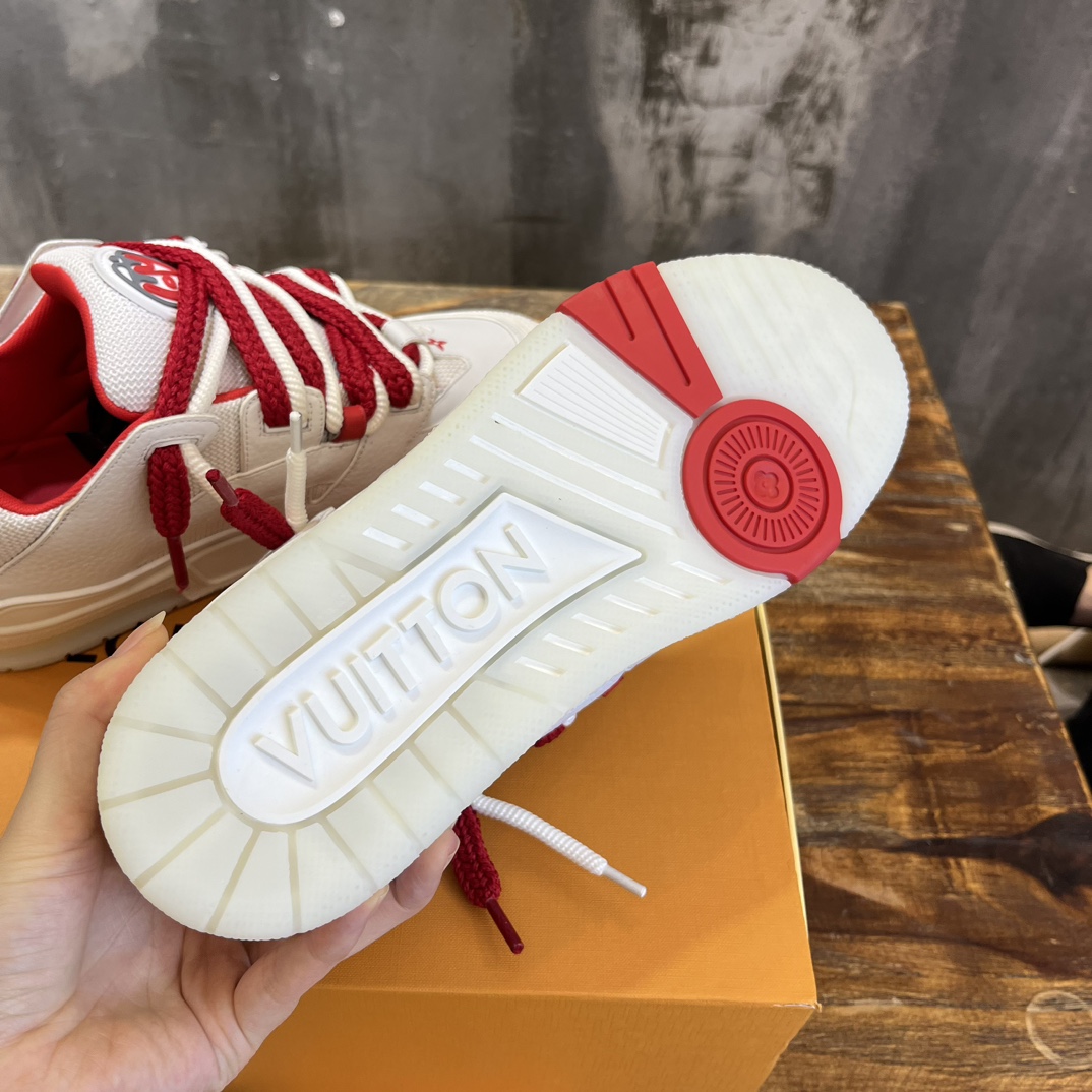 LOUIS VUITTON TRAINERS