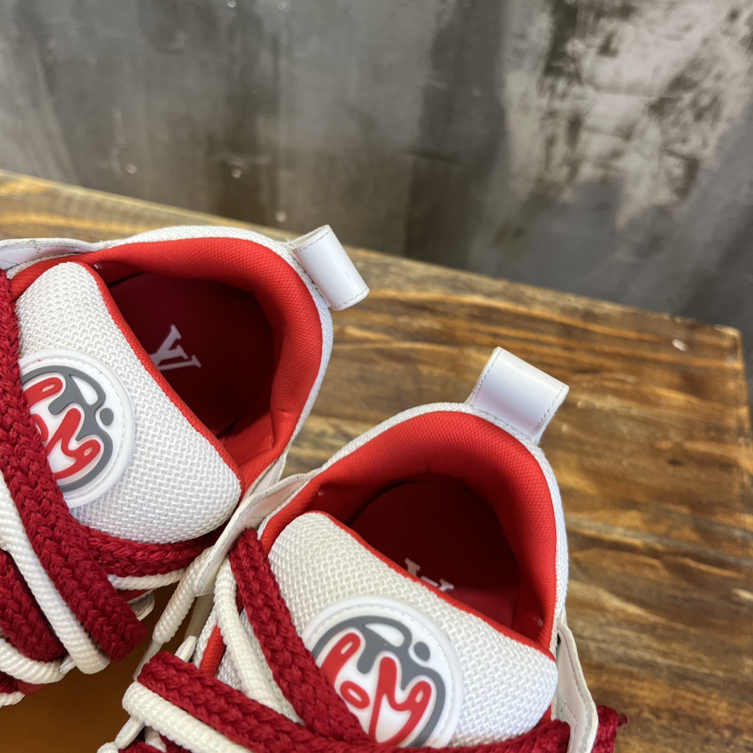 LOUIS VUITTON TRAINERS