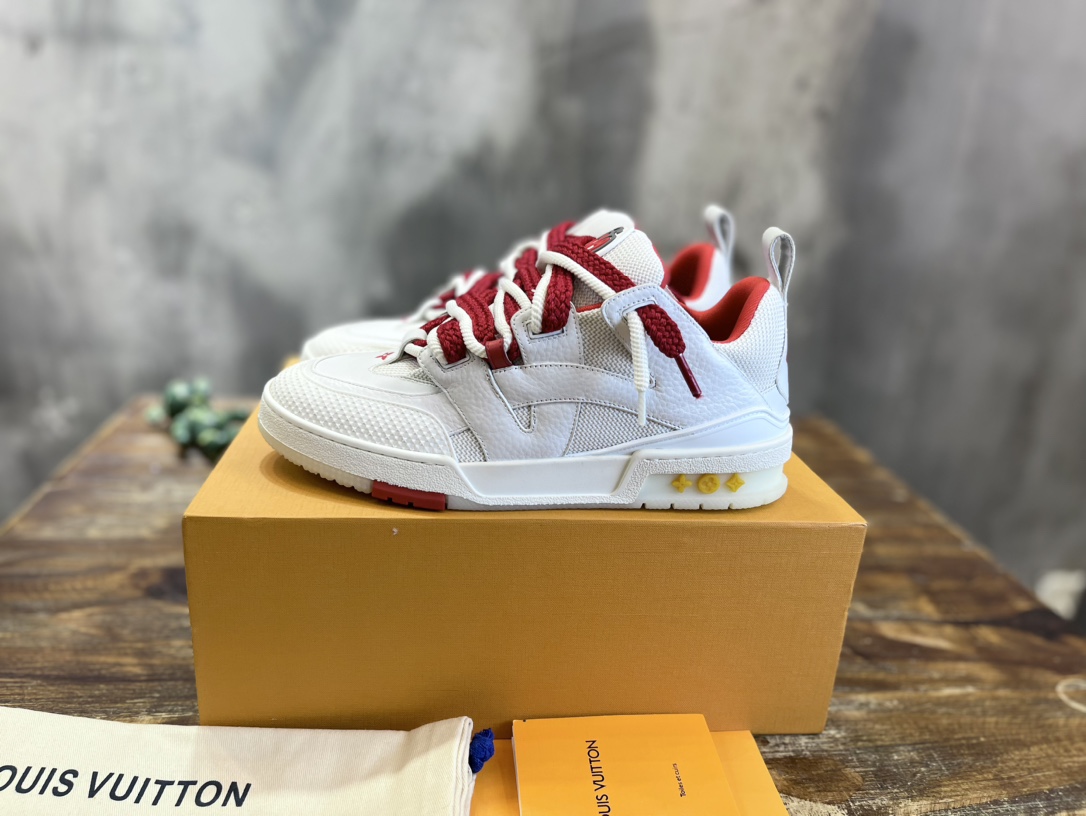 LOUIS VUITTON TRAINERS