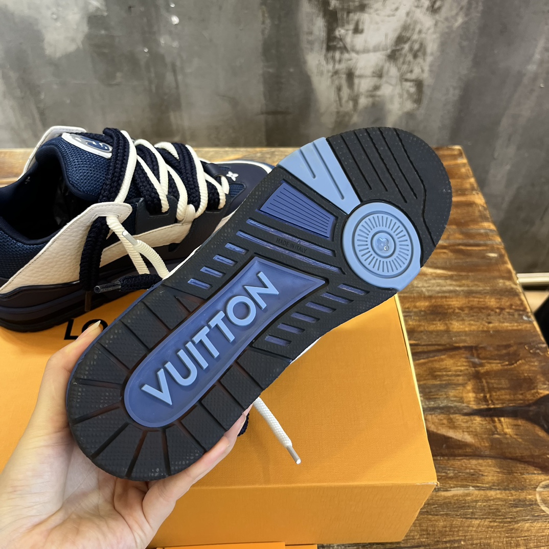LOUIS VUITTON TRAINERS