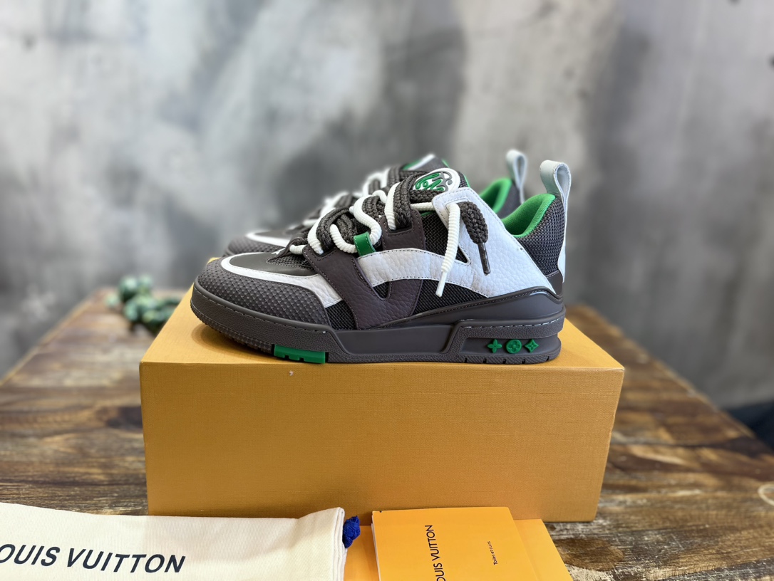 LOUIS VUITTON TRAINERS