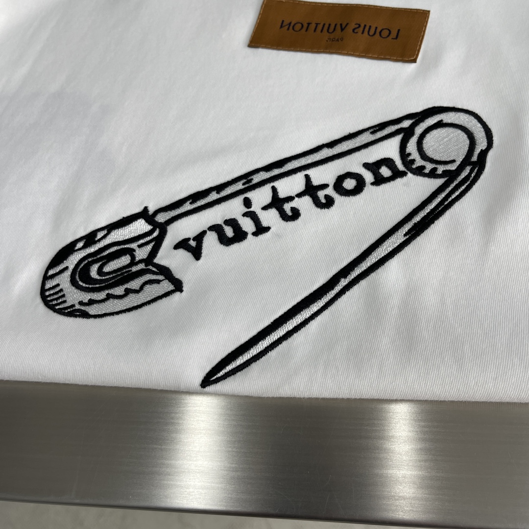 LV T-Shirt