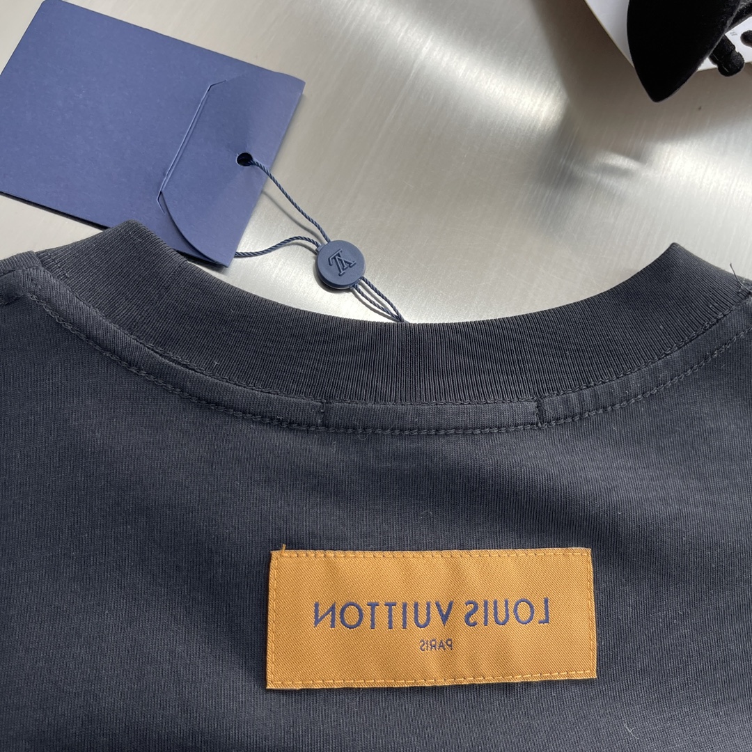 LV T-Shirt