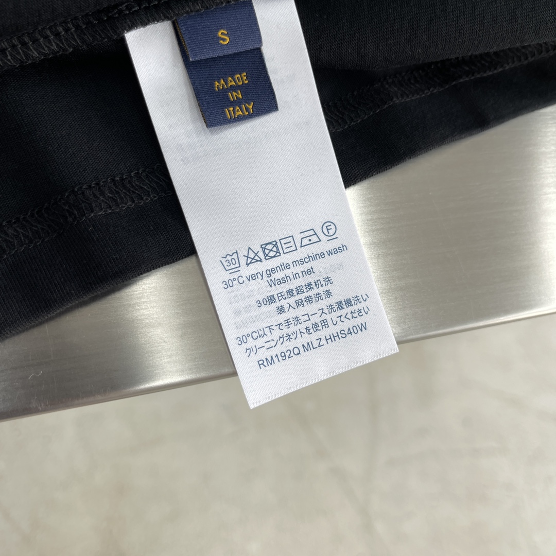 LV T-Shirt