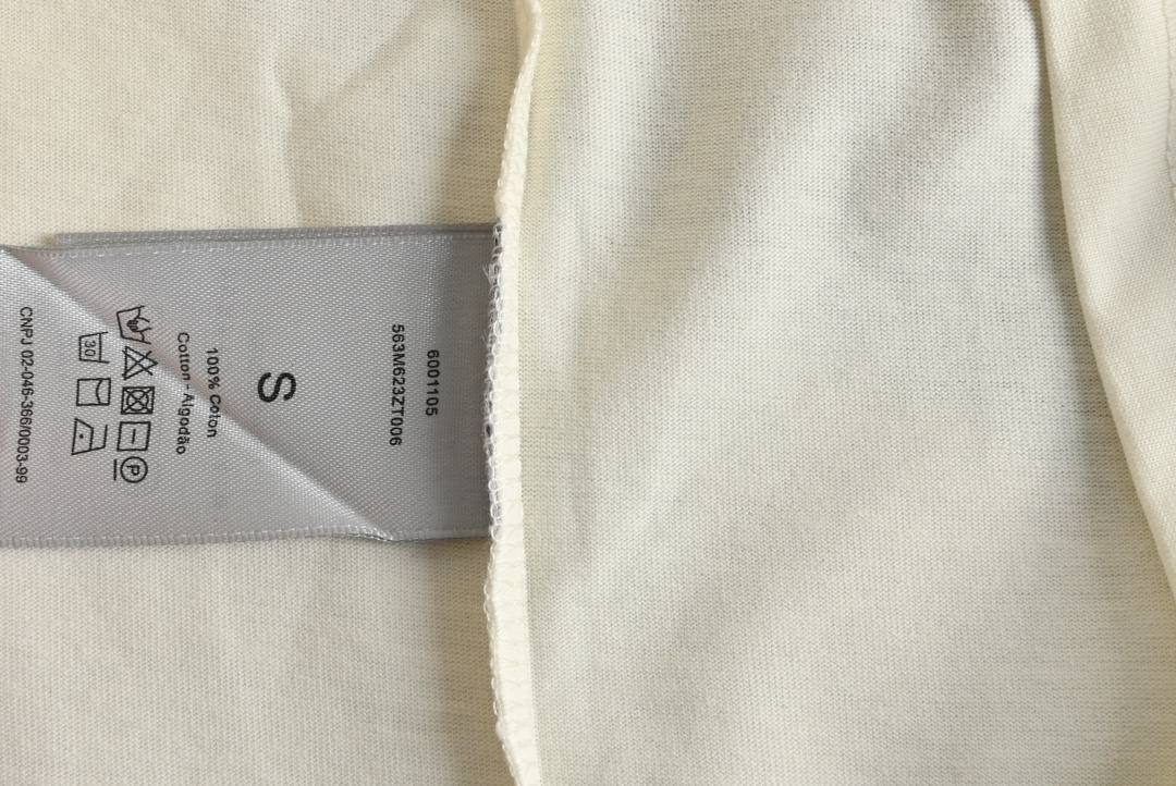 DIOR T-SHIRT