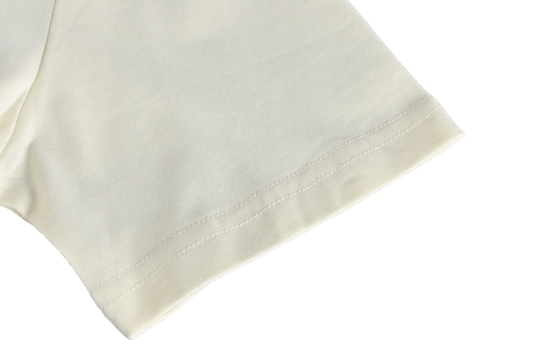 DIOR T-SHIRT