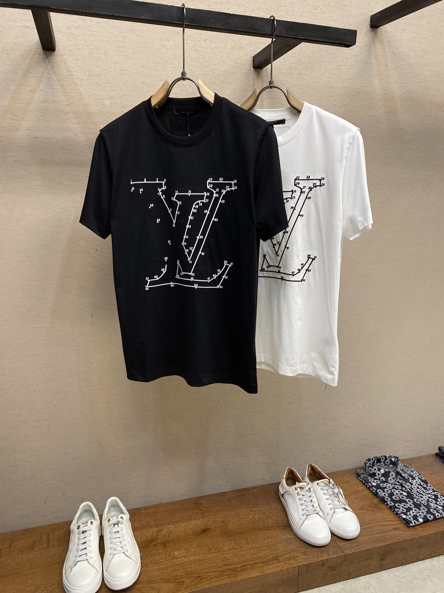 LV T-Shirt