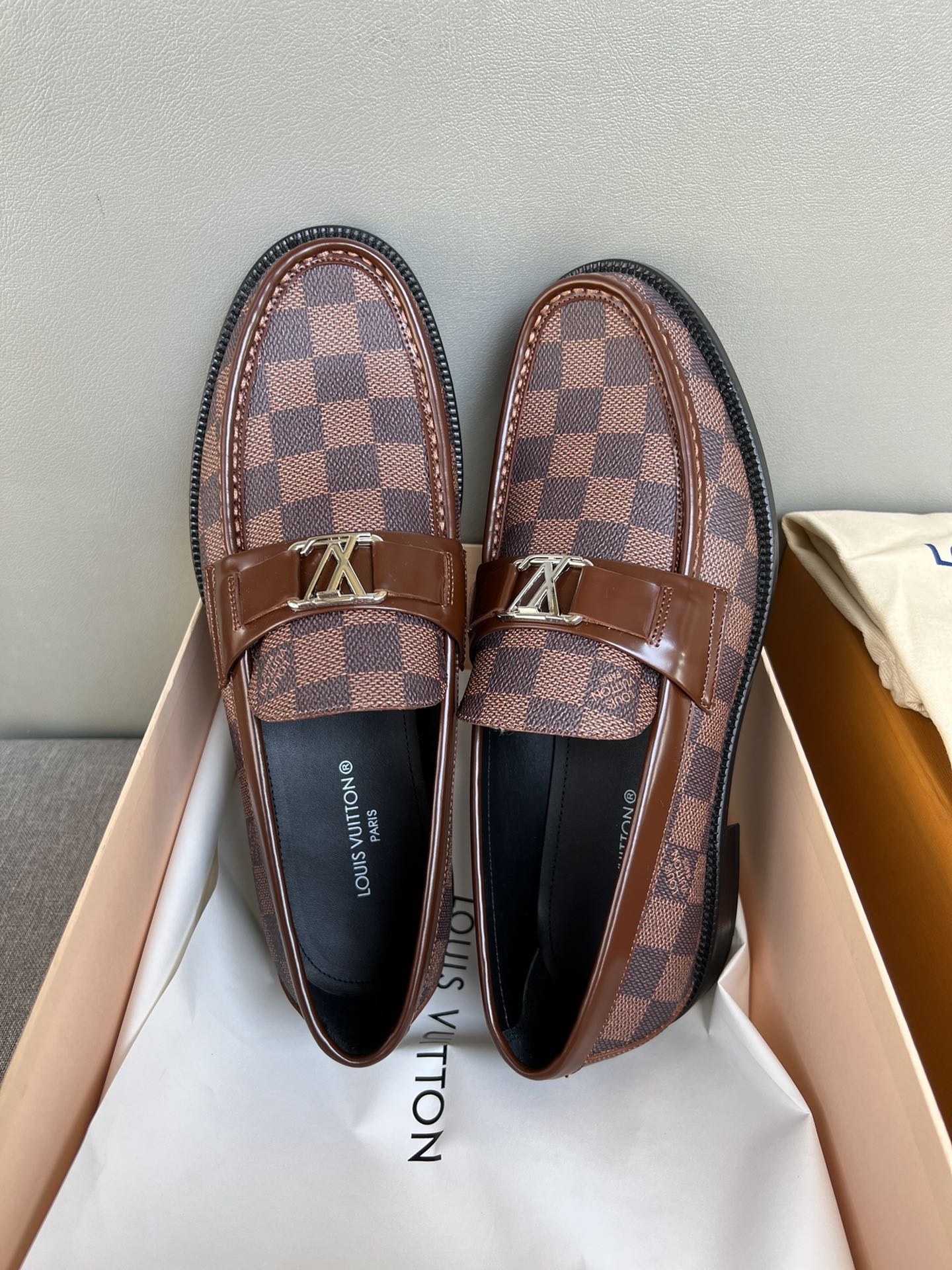 LOUIS VUITTON SHOES