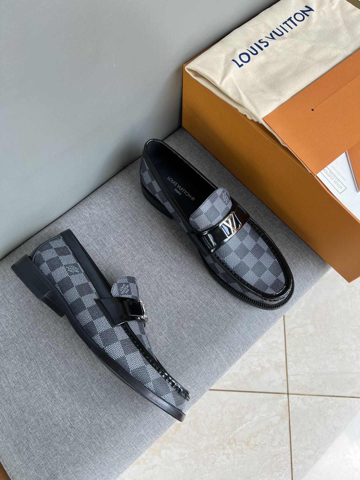 LOUIS VUITTON SHOES
