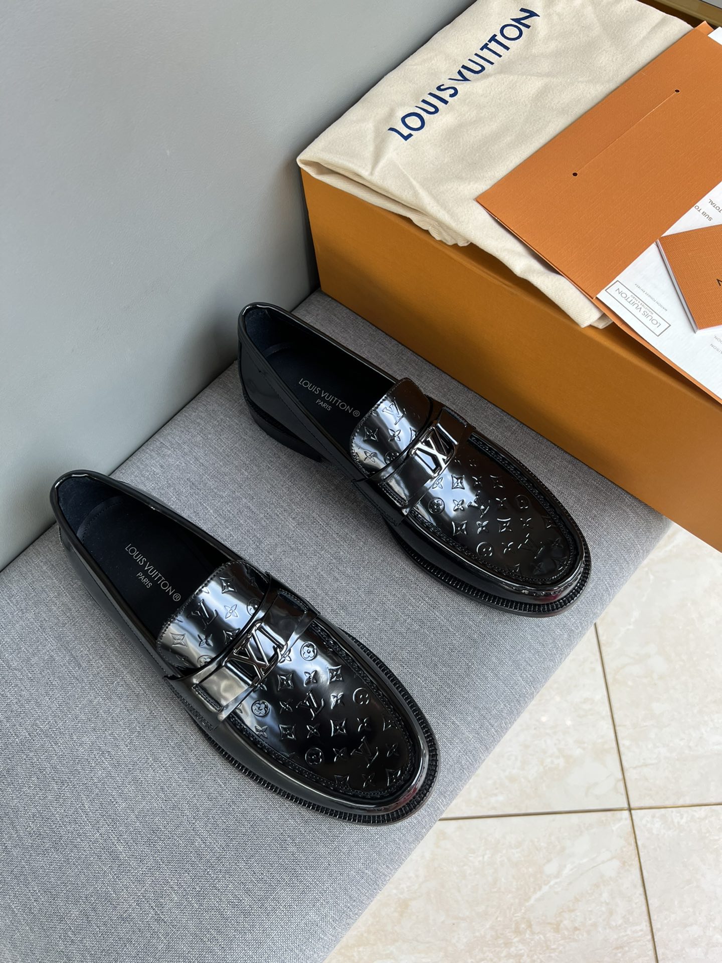 LOUIS VUITTON SHOES