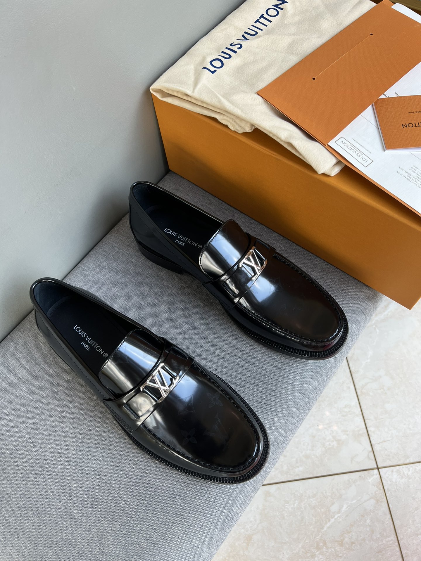 LOUIS VUITTON SHOES
