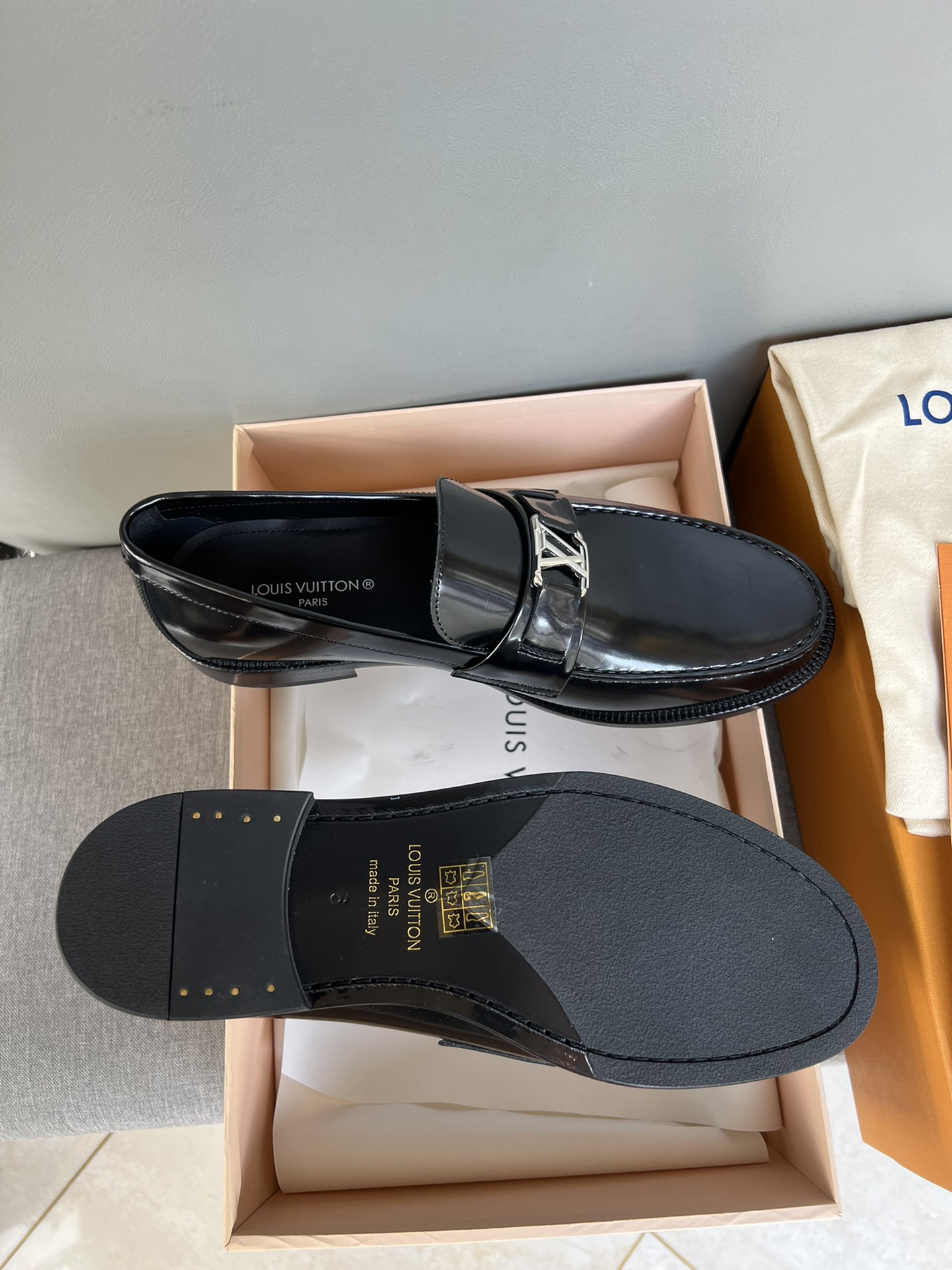 LOUIS VUITTON SHOES