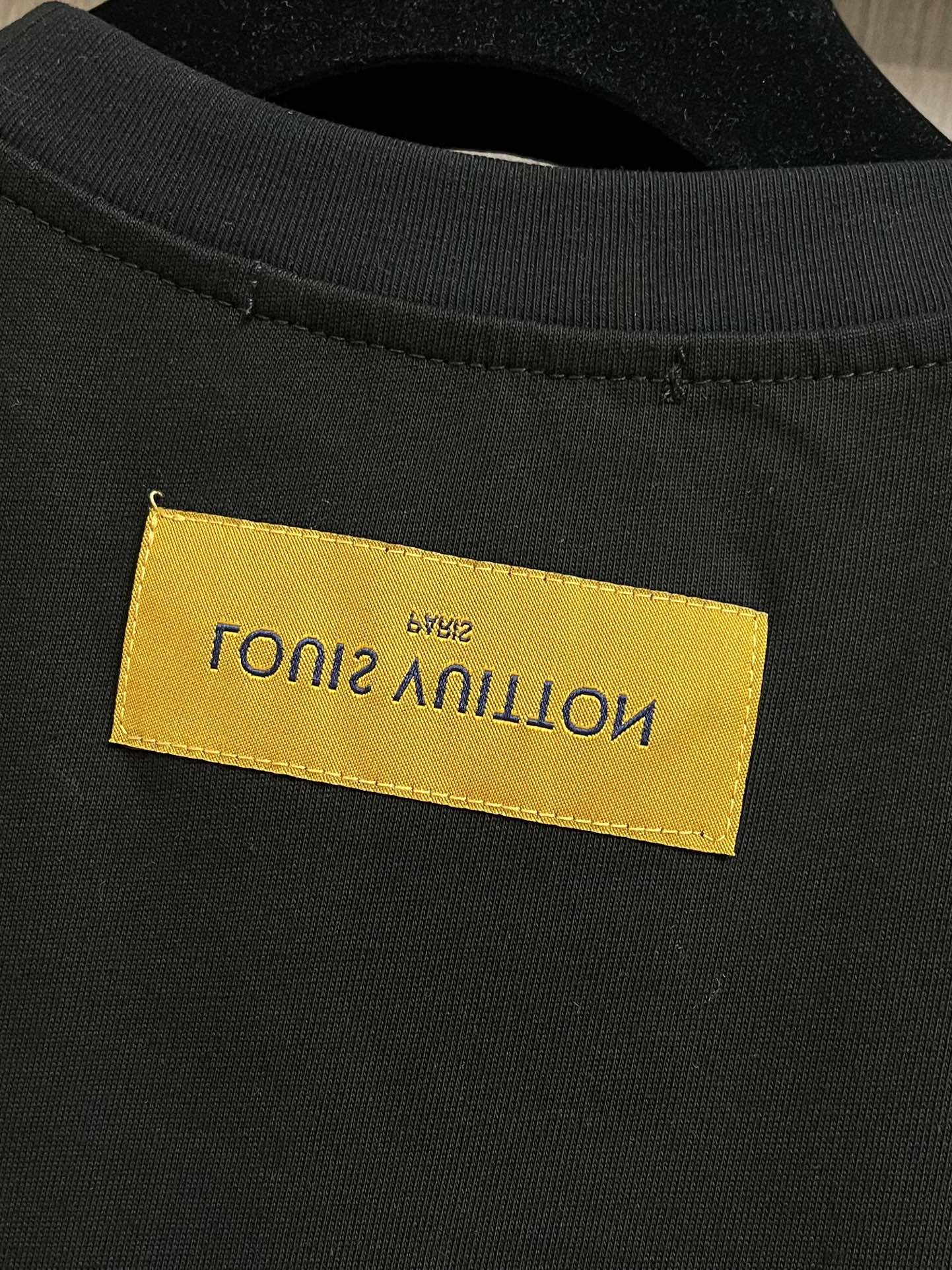 LV T-Shirt