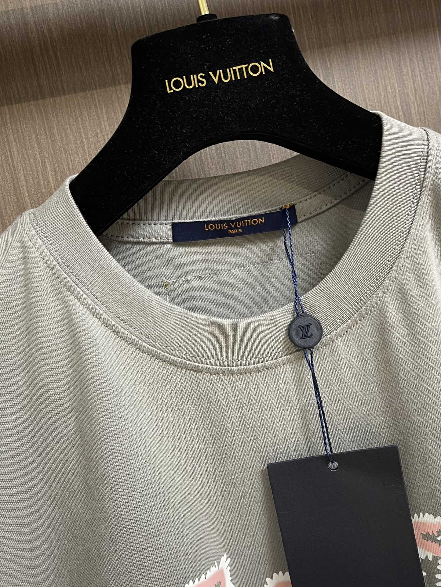 LV T-Shirt