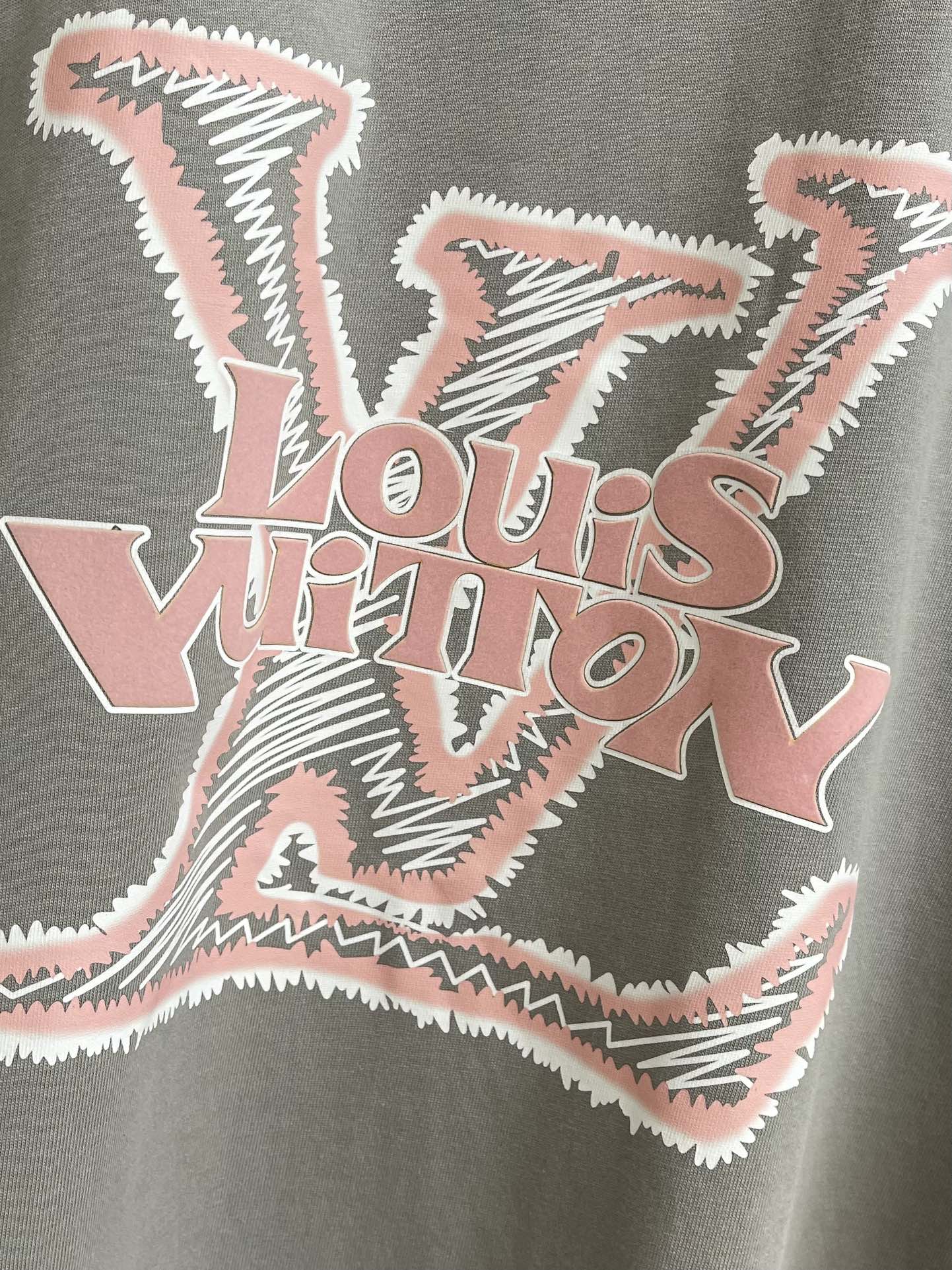LV T-Shirt