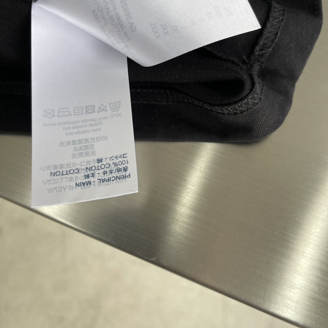 LV T-Shirt